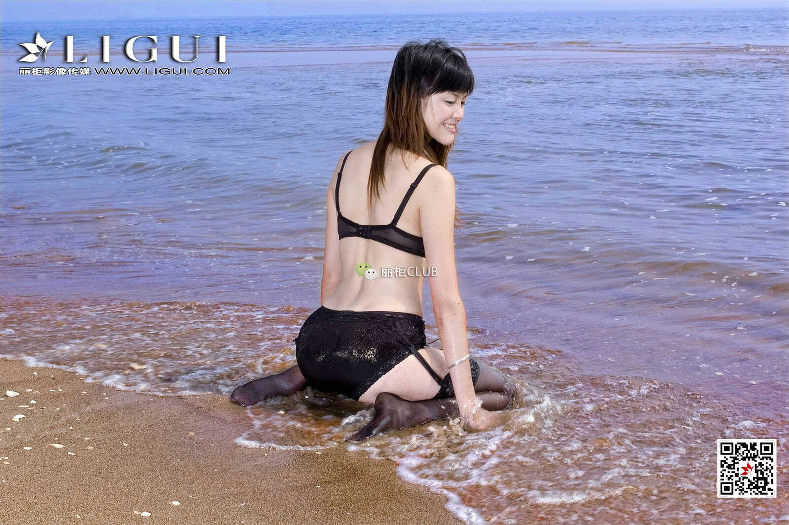 腿模菲儿《沙滩黑丝》 [丽柜Ligui] 写真集第6张