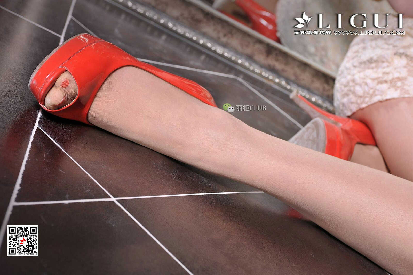 腿模美辰《蕾丝裙+红高跟》 [丽柜Ligui] 写真集第12张