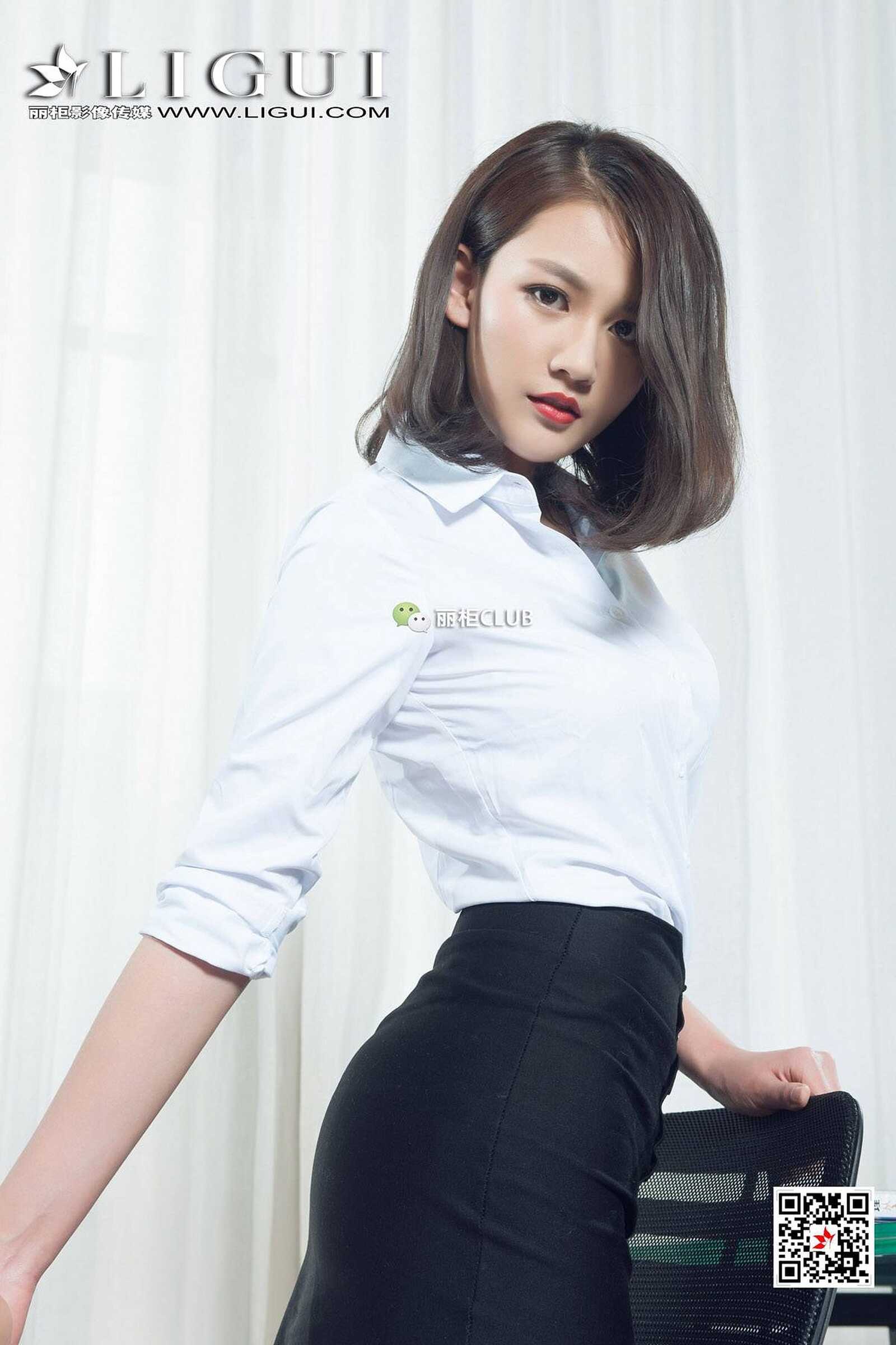 腿模莹莹《肉丝袜美腿丽人》 [丽柜Ligui] 写真集第9张