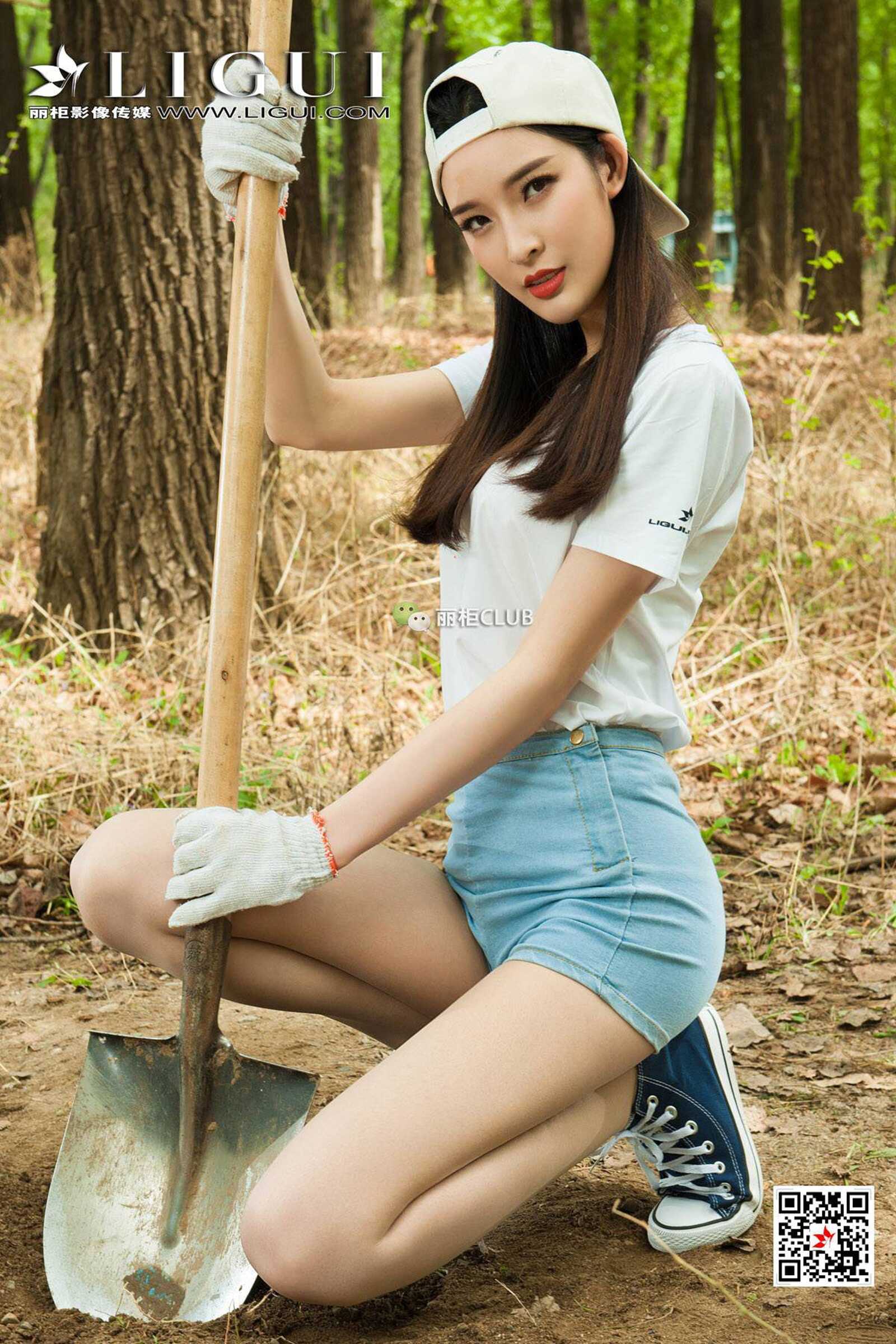 腿模雪糕&amp;amp;筱筱《户外丝足》 [丽柜LIGUI] 美腿丝第6张
