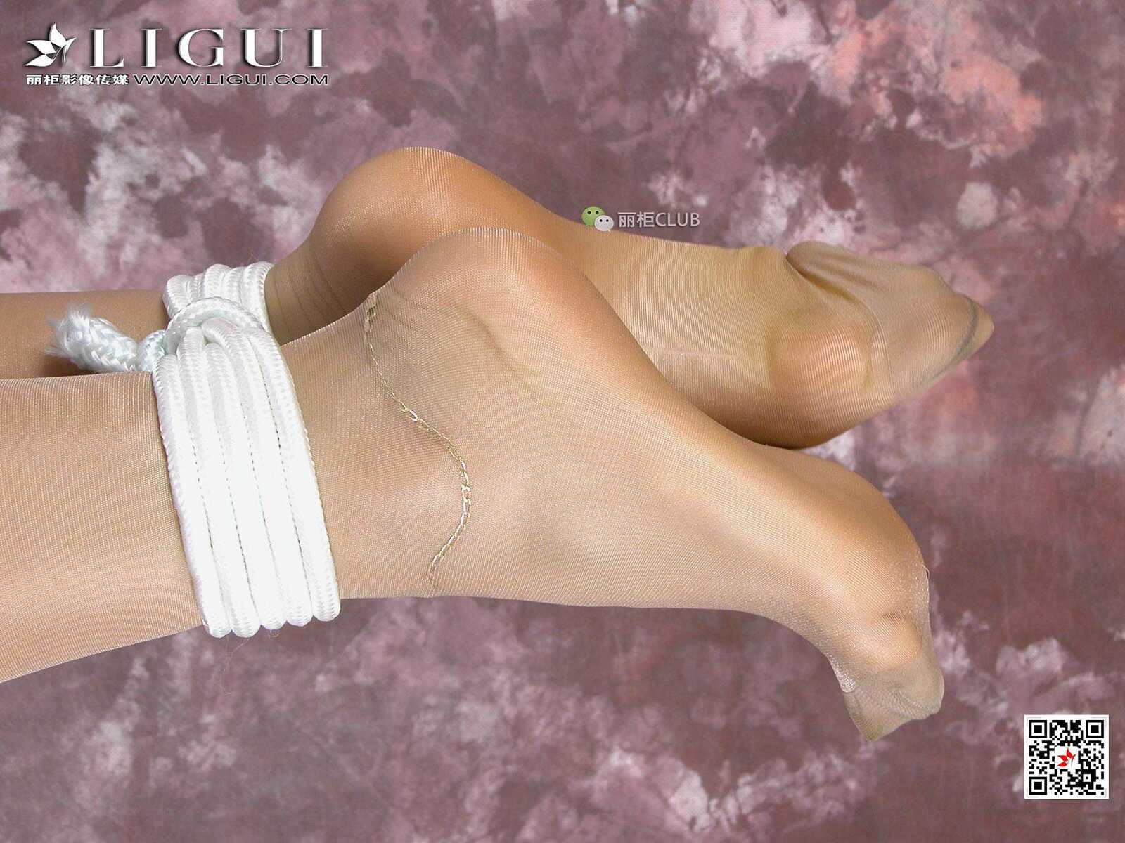 腿模雅诗《护士美束》 [丽柜LIGUI] 丝袜美束 写真第4张