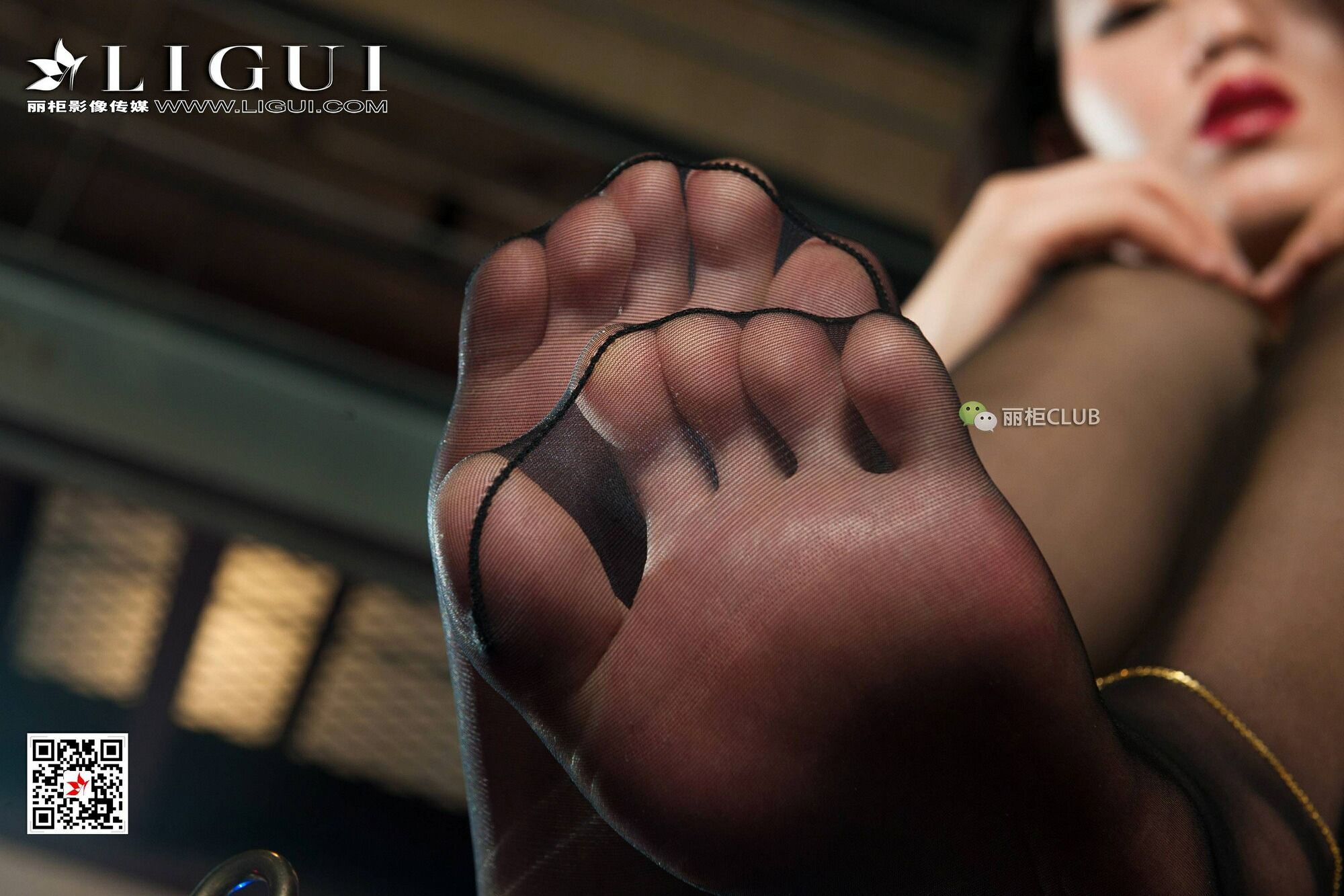 腿模敏儿《黑丝女王美脚》 [丽柜LIGUI] 网络丽人第10张