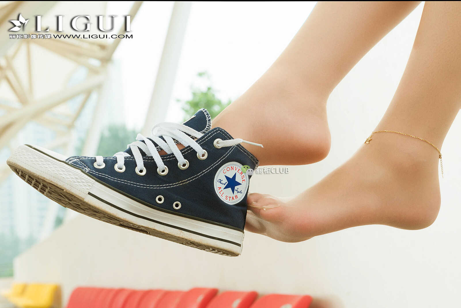 足模敏儿《运动肉丝丝足》 [丽柜Ligui] 美腿丝足第11张