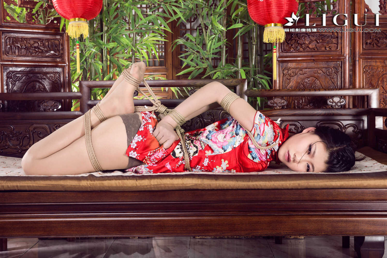 腿模怡萱《旗袍绳艺》 [丽柜Ligui] 经典回顾 写真第1张
