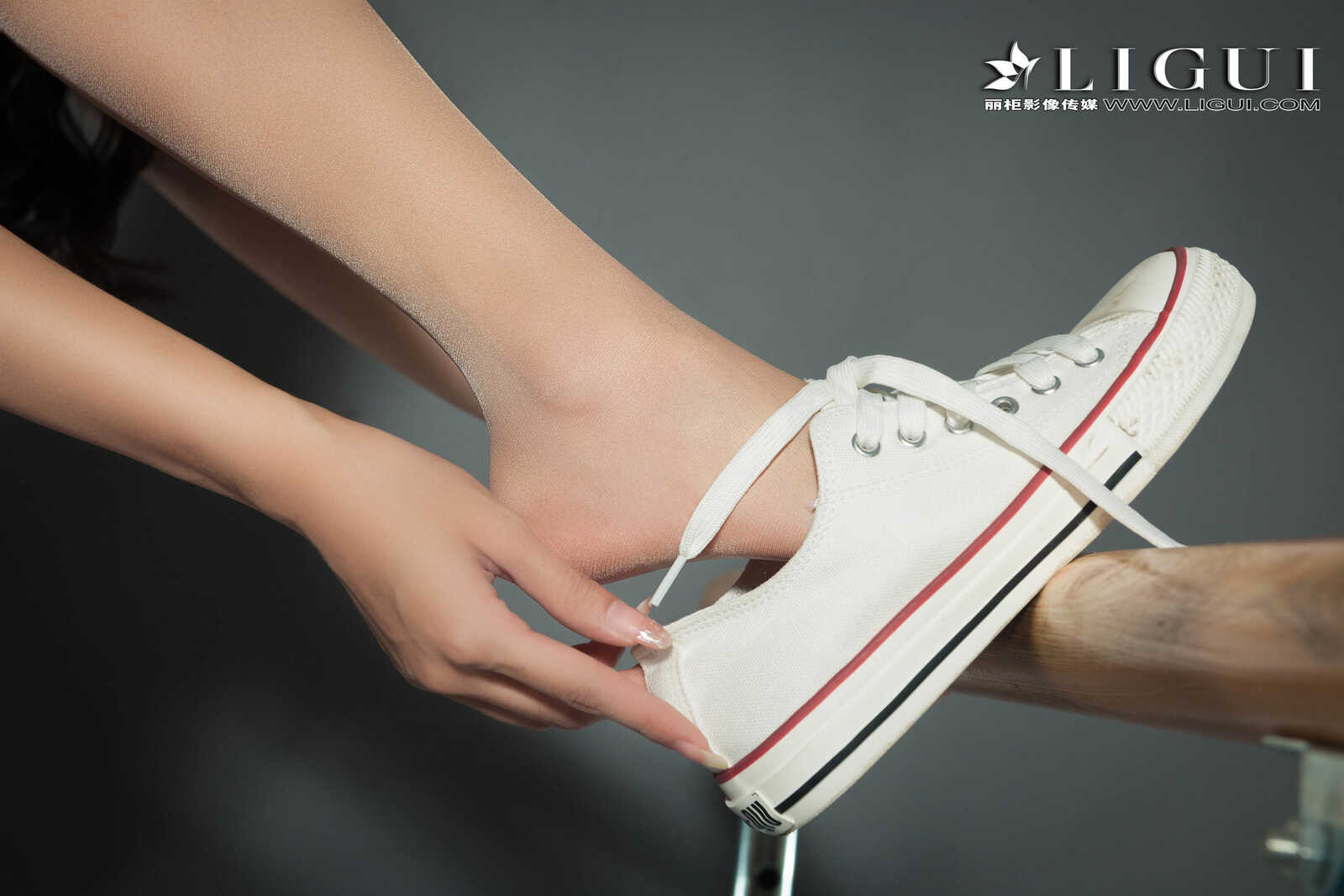 腿模王欣竹《健身丝足女郎》 [丽柜Liguil] 网络丽第15张