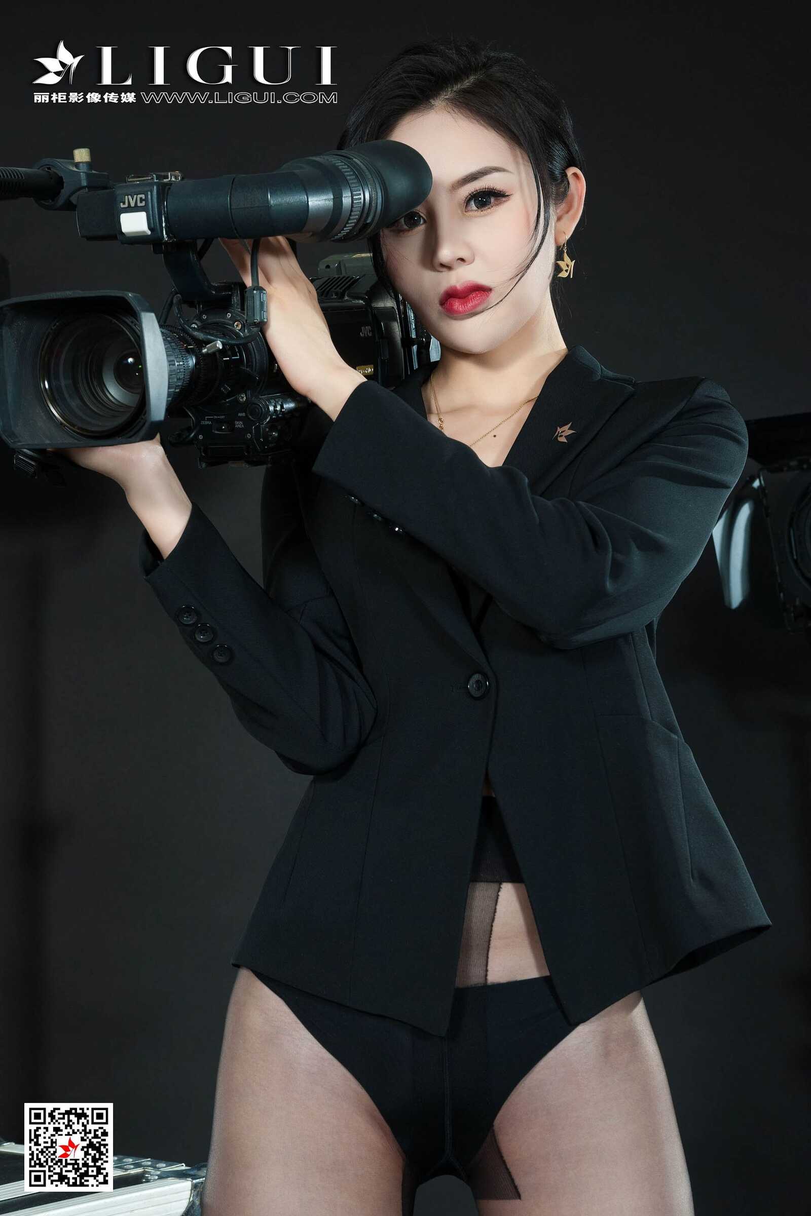 腿模凉儿《黑丝OL》 [丽柜Ligui] 网络丽人 写真集第2张