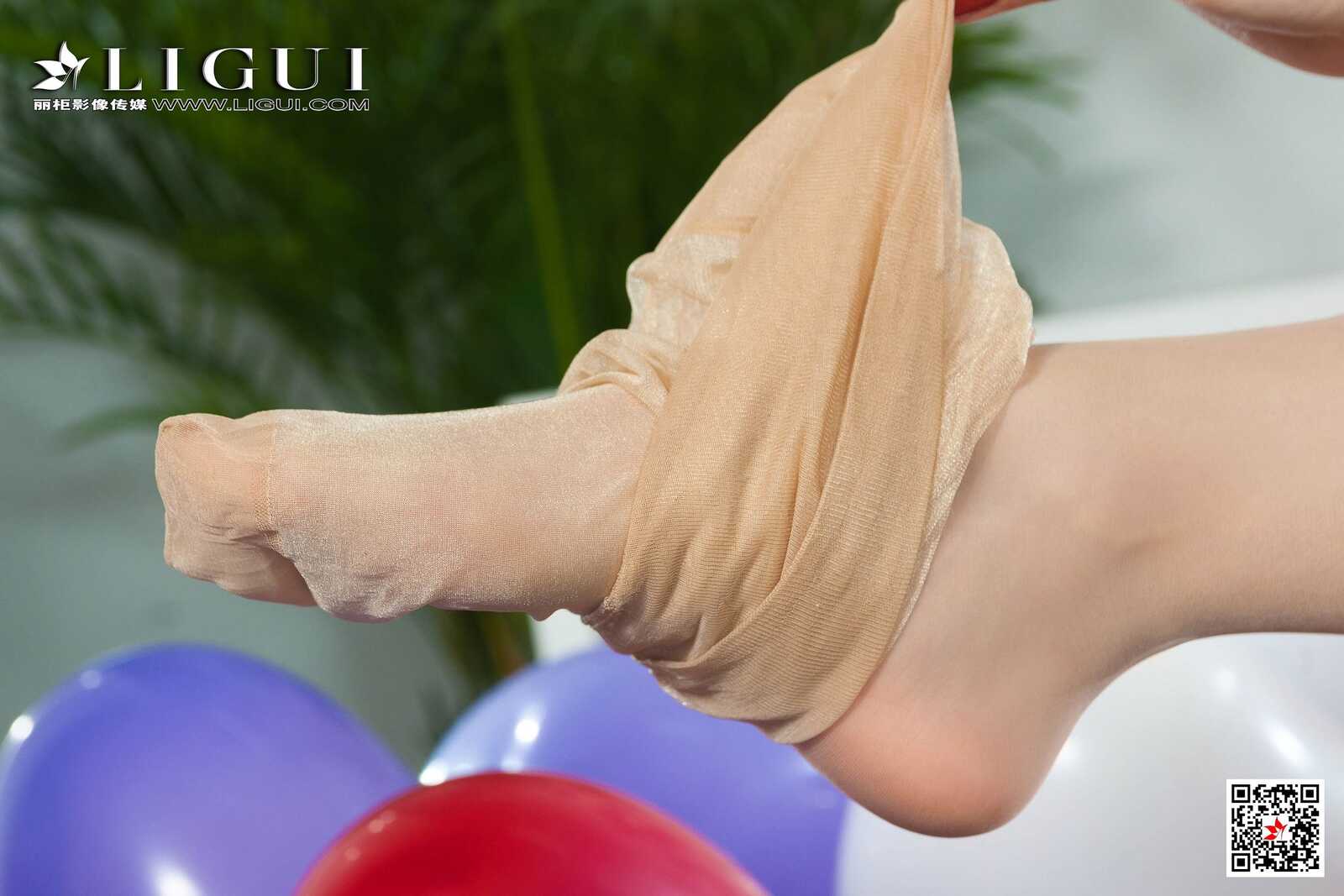 足模筱筱《肉丝玉足》 [丽柜Ligui] 网络丽人 写真第4张
