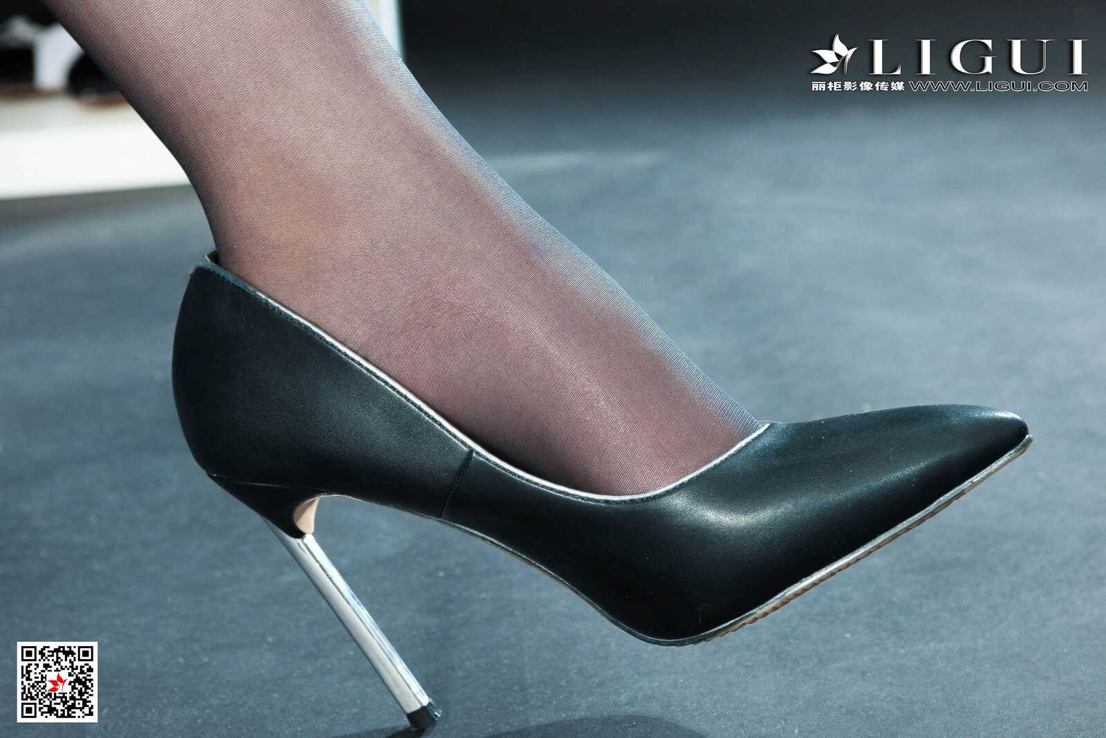 腿模璇璇《黑丝空姐制服》 [丽柜Ligui] 网络丽人第4张