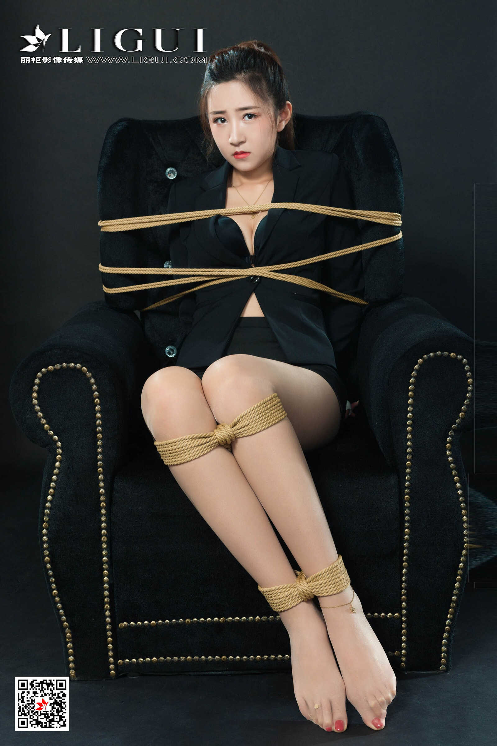 Model 允娜《OL绳艺捆绑》 [丽柜美束LIGUI] 网络丽人第12张