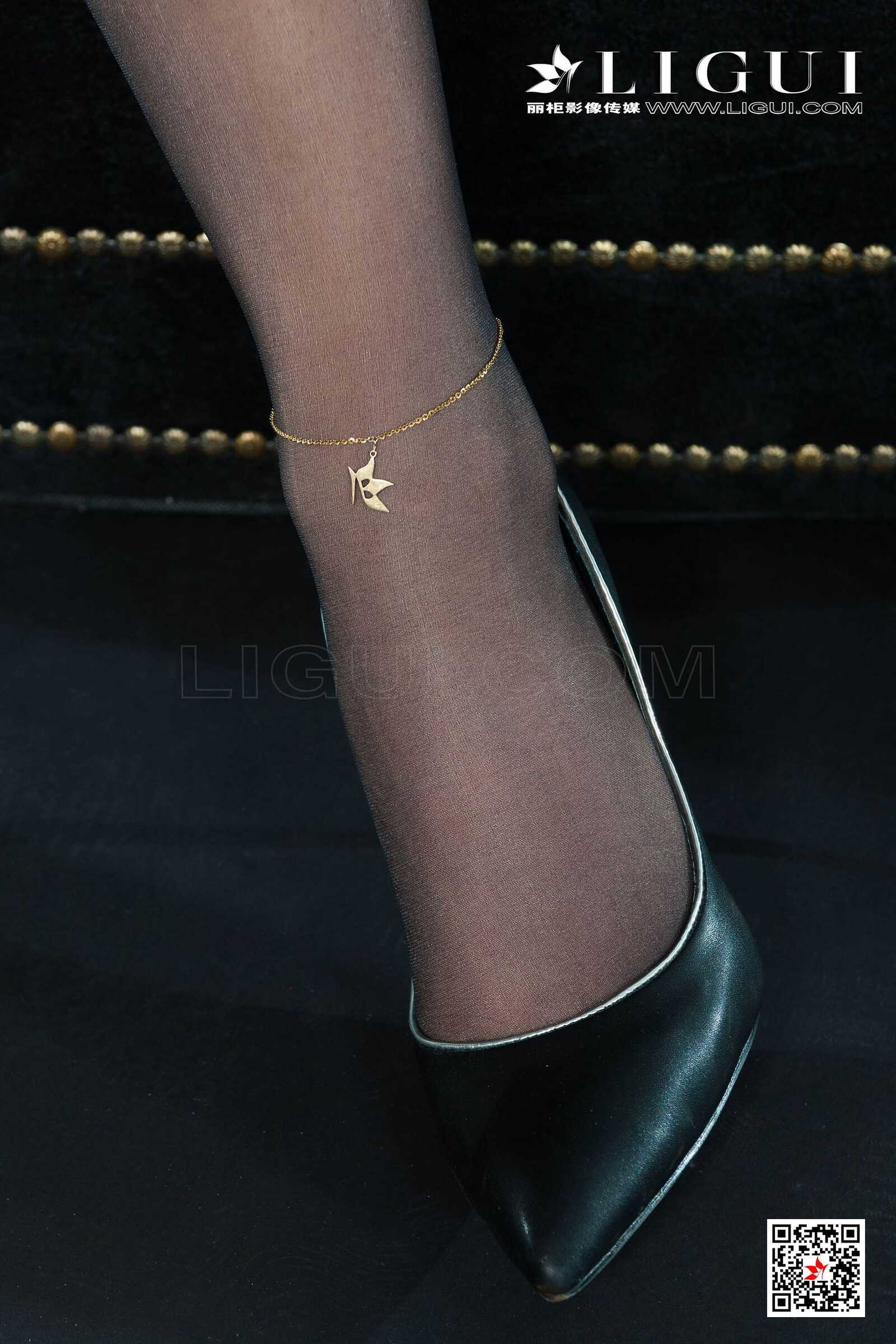 腿模Xilly《黑丝皮鞭系列》 [丽柜美束LIGUI] 网络丽第12张