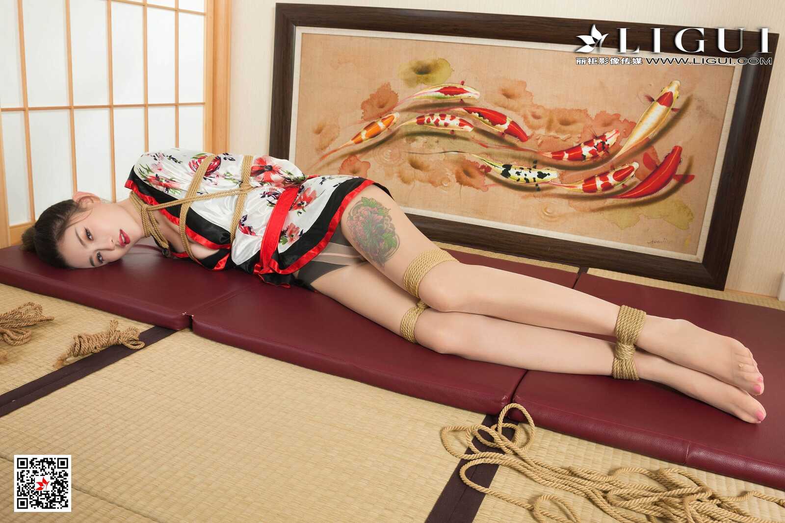 甜甜《绳艺捆绑丝袜人体摄影》 [丽柜美束] 写真第5张