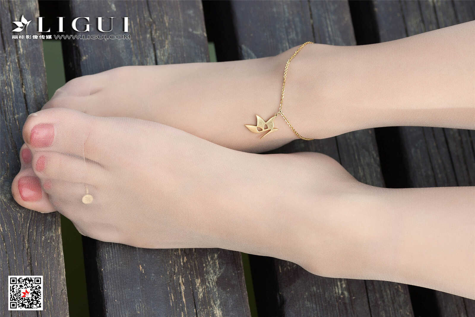 Model 汐汐《小清新户外OL美腿丝足》 [丽柜LiGui]第1张