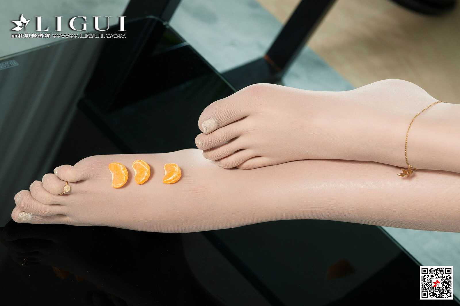 钟情《香吻丝足》 [丽柜LiGui] 写真集第2张