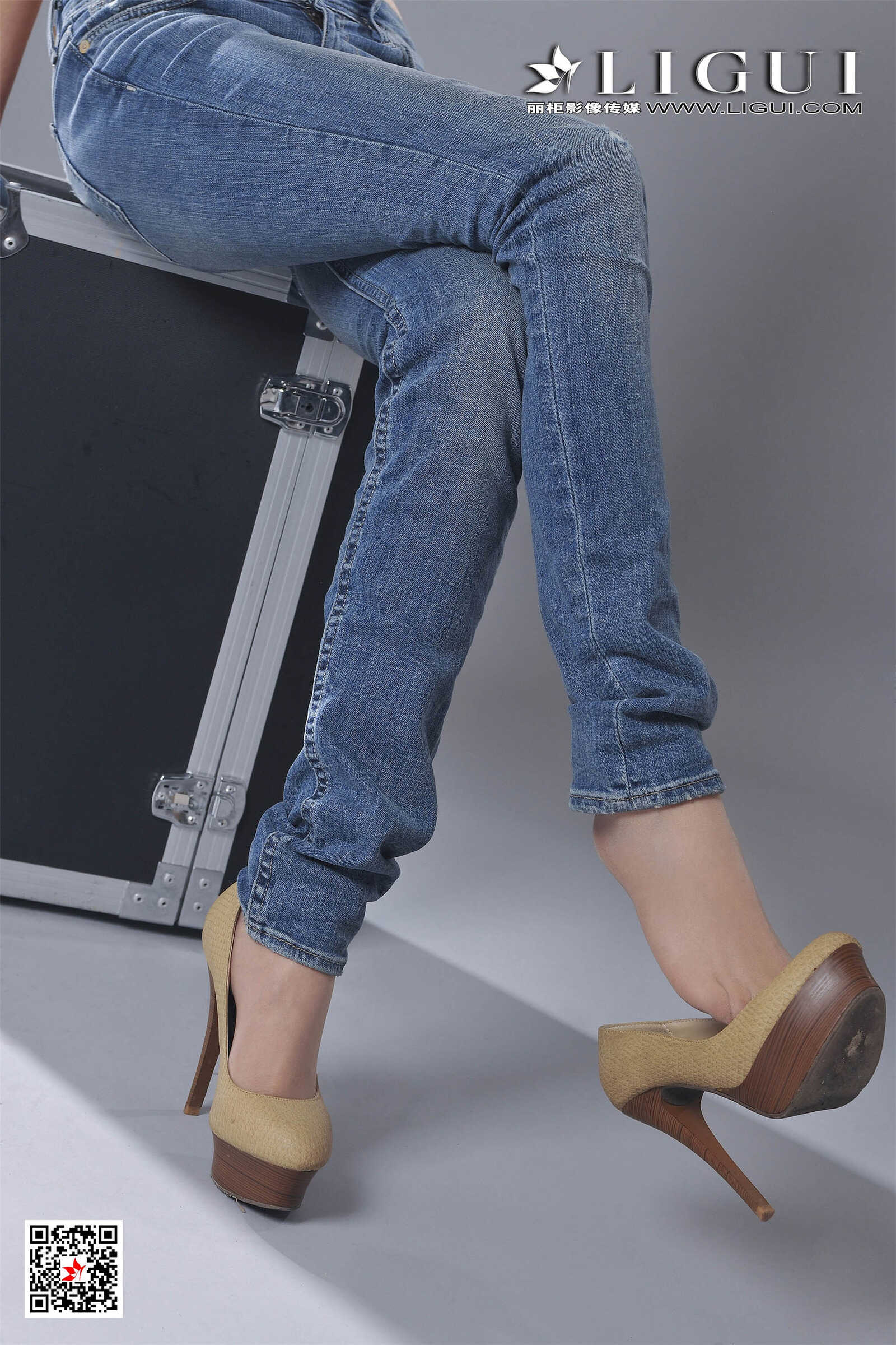 可馨《牛仔紧身裤女郎》 [丽柜Ligui] 写真集第10张