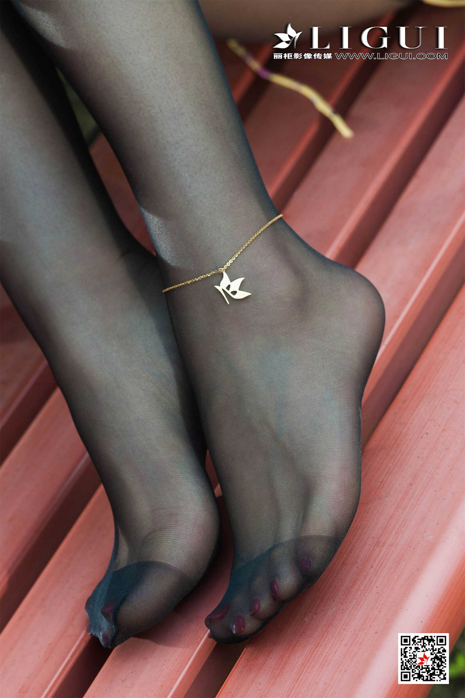 然然《极品森系黑丝草帽少女》 [丽柜Ligui] 写真第14张