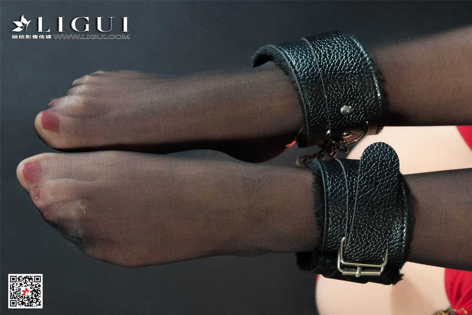 汐汐《黑丝镣铐兔女郎》 [丽柜Ligui] 写真集第1张