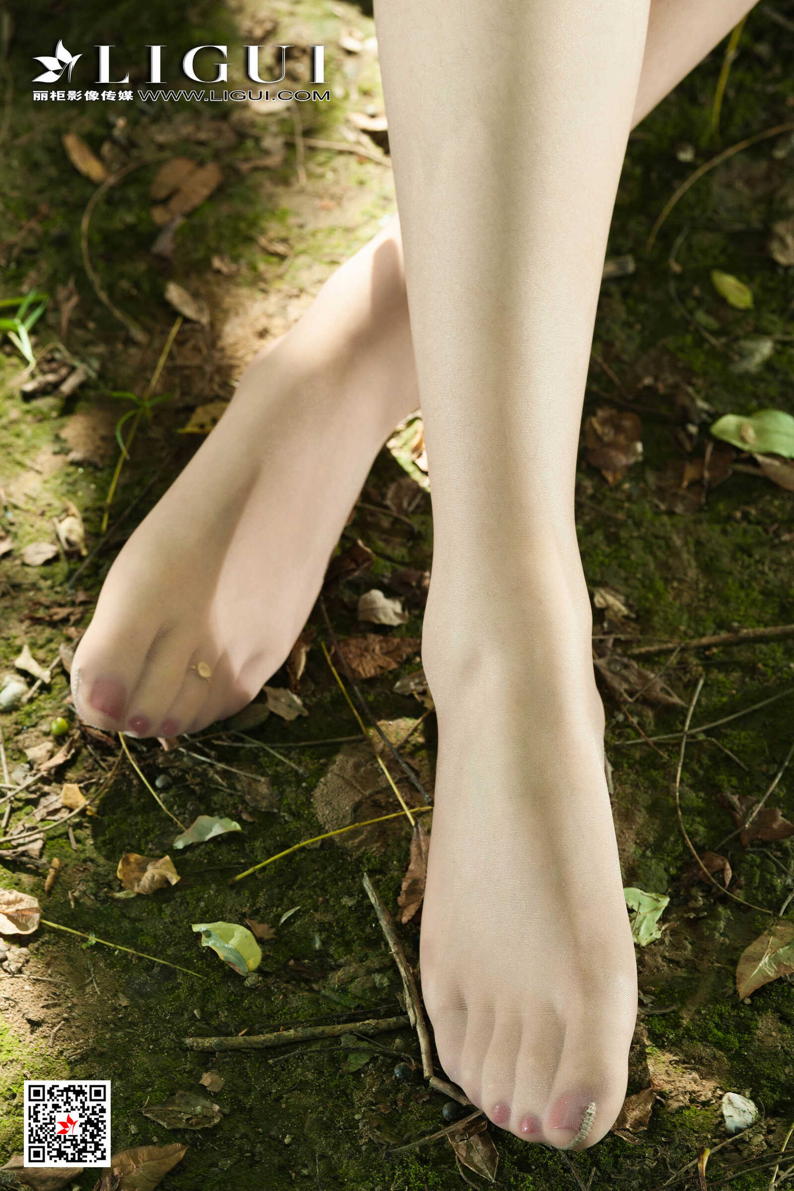 虫虫《长腿森系女神》 [丽柜Ligui] 写真集第9张