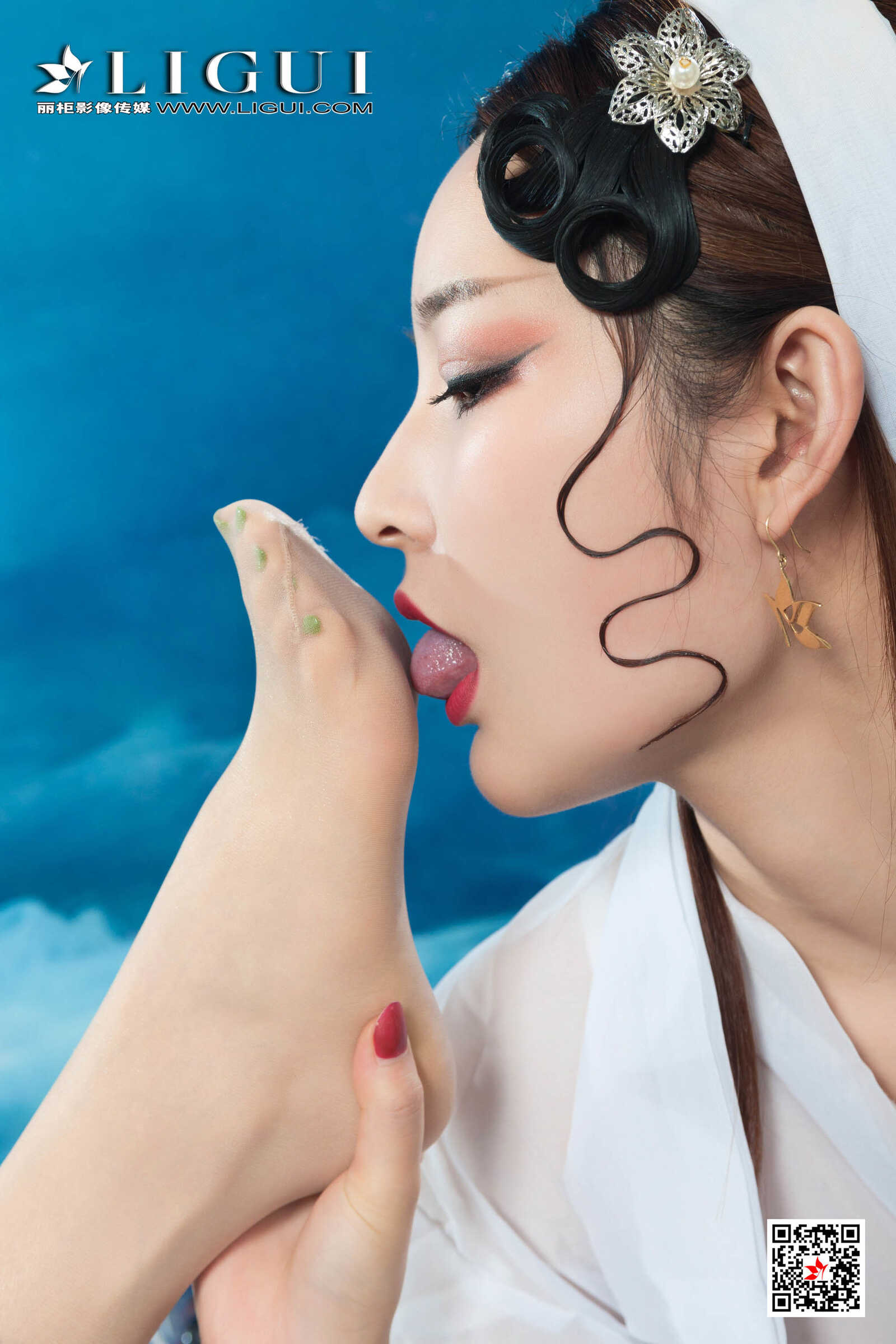 甜甜&amp;amp;雪糕《京剧丝袜姐妹花》 [丽柜Ligui] 写真第3张