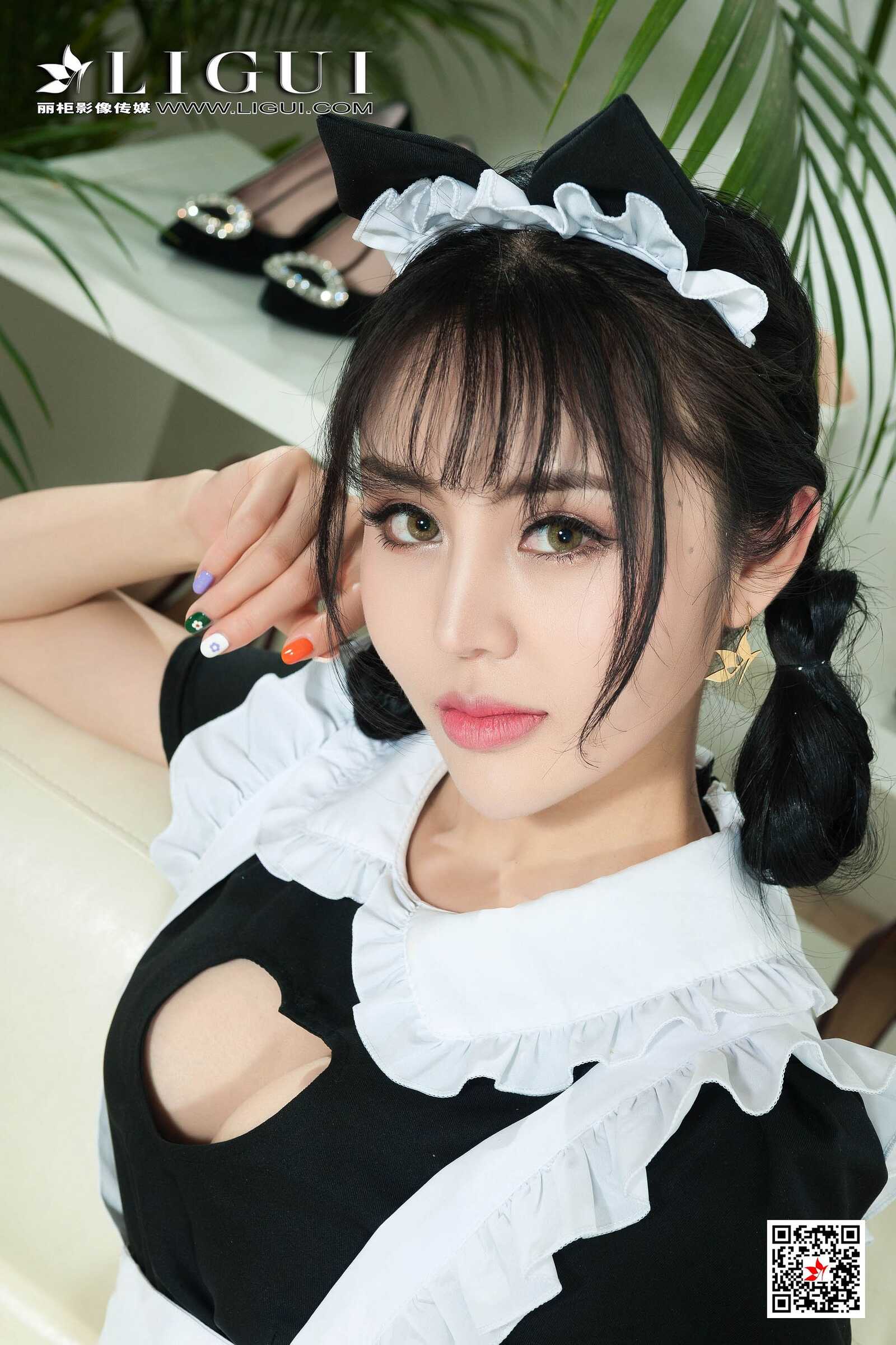 凉儿《灰丝女仆丝足》 [丽柜Ligui] 写真集第14张