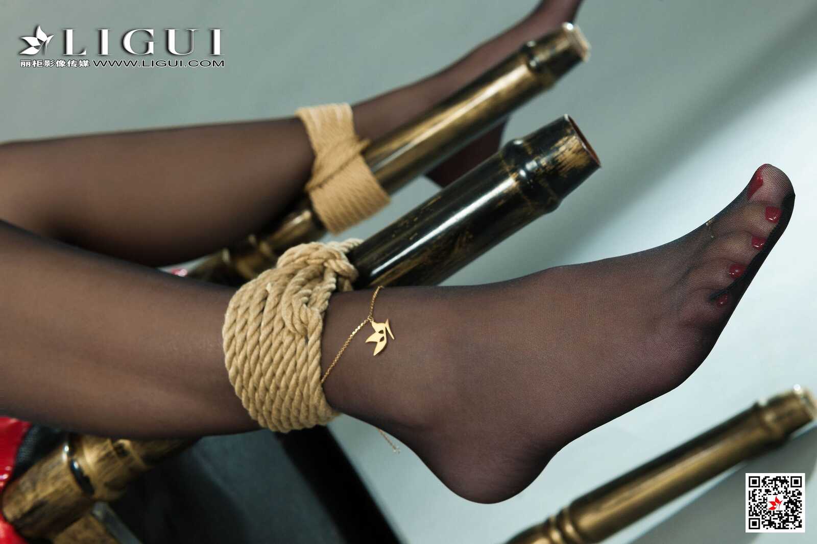 轩轩《黑丝OL捆绑绳艺》 [丽柜Ligui] 写真集第3张