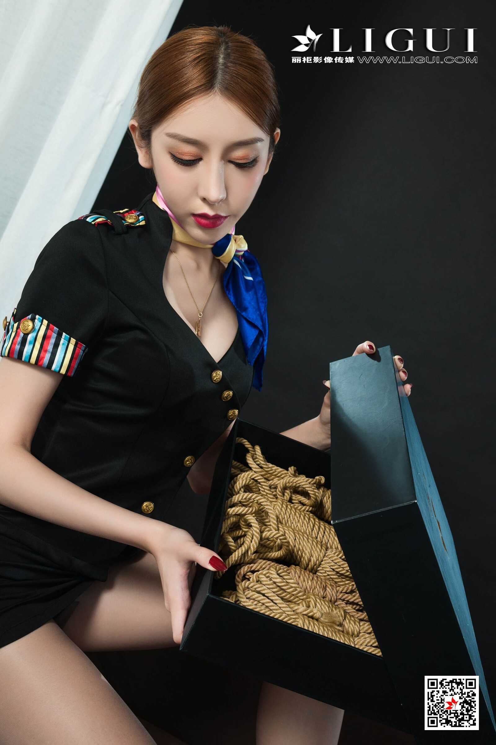 兔子《空姐捆绑绳艺》 [丽柜美束Ligui] 写真集第10张