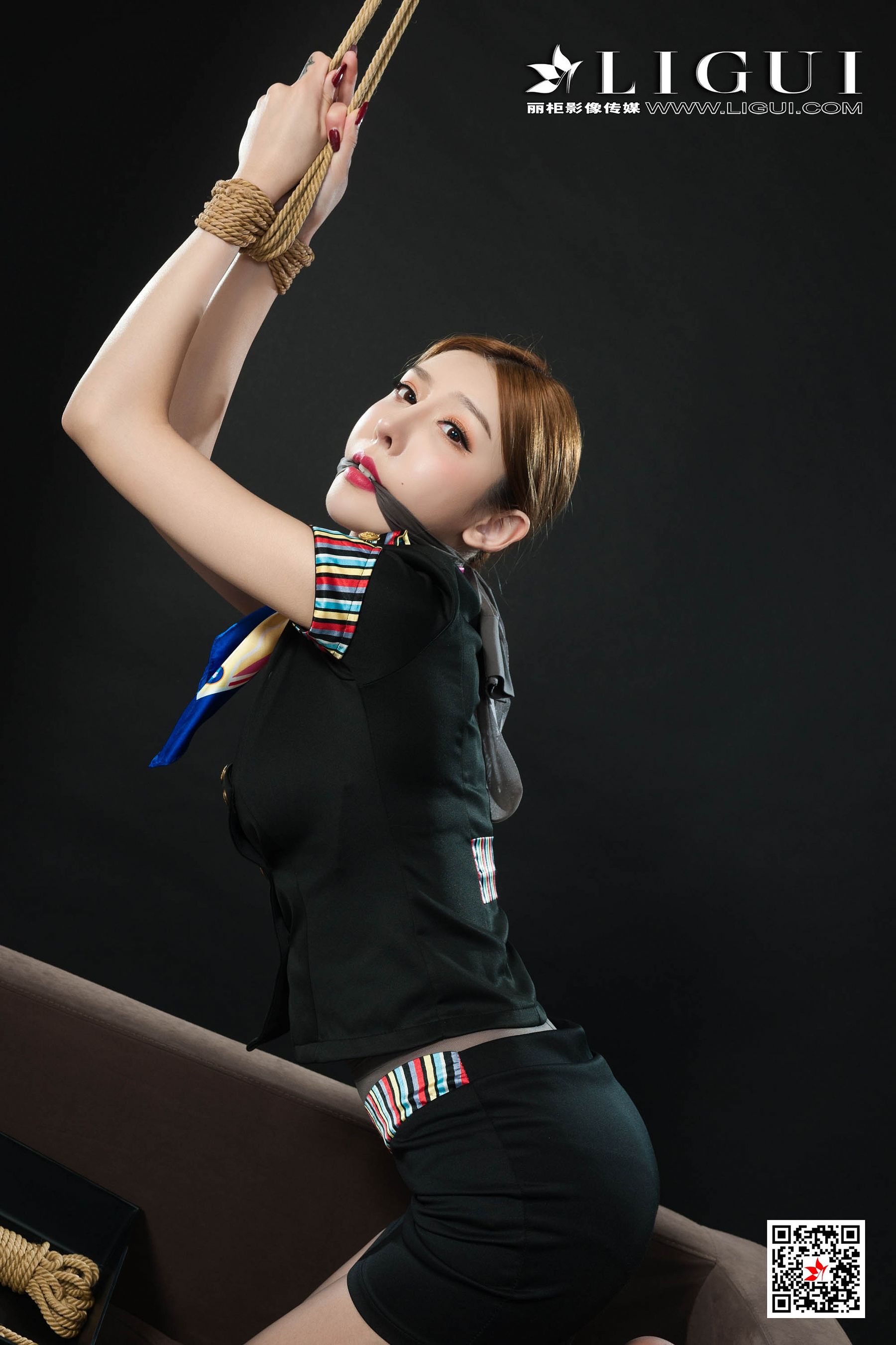 兔子《空姐捆绑绳艺》 [丽柜美束Ligui] 写真集第5张