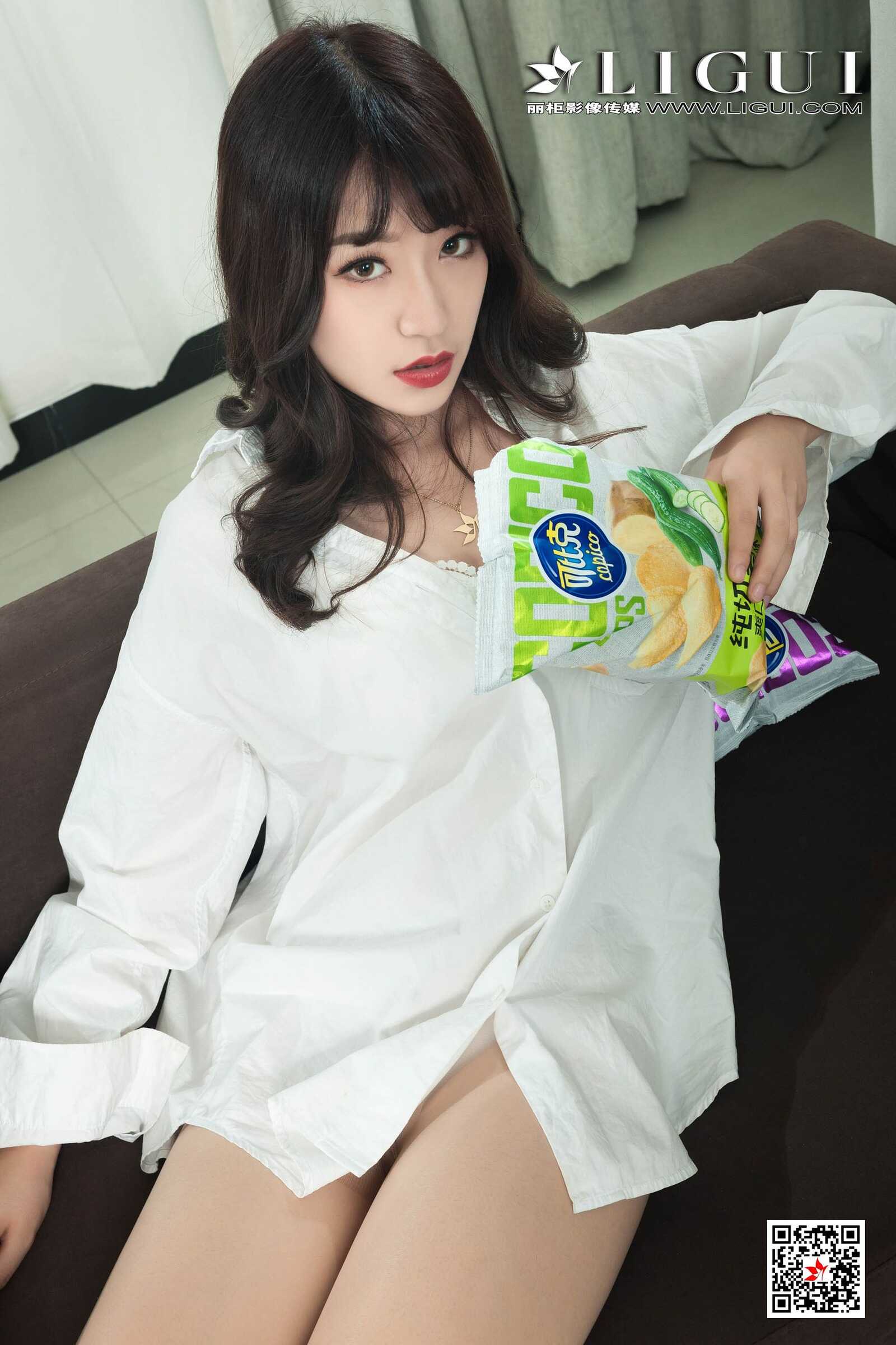 安娜《白衬衫肉丝女郎》 [丽柜Ligui] 写真集第14张