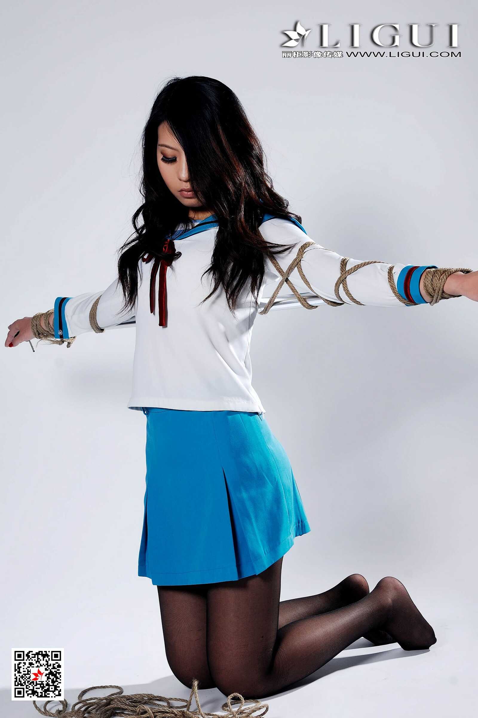 Model 幽幽《制服黑丝捆绑》 [丽柜美束Ligui] 写真第14张