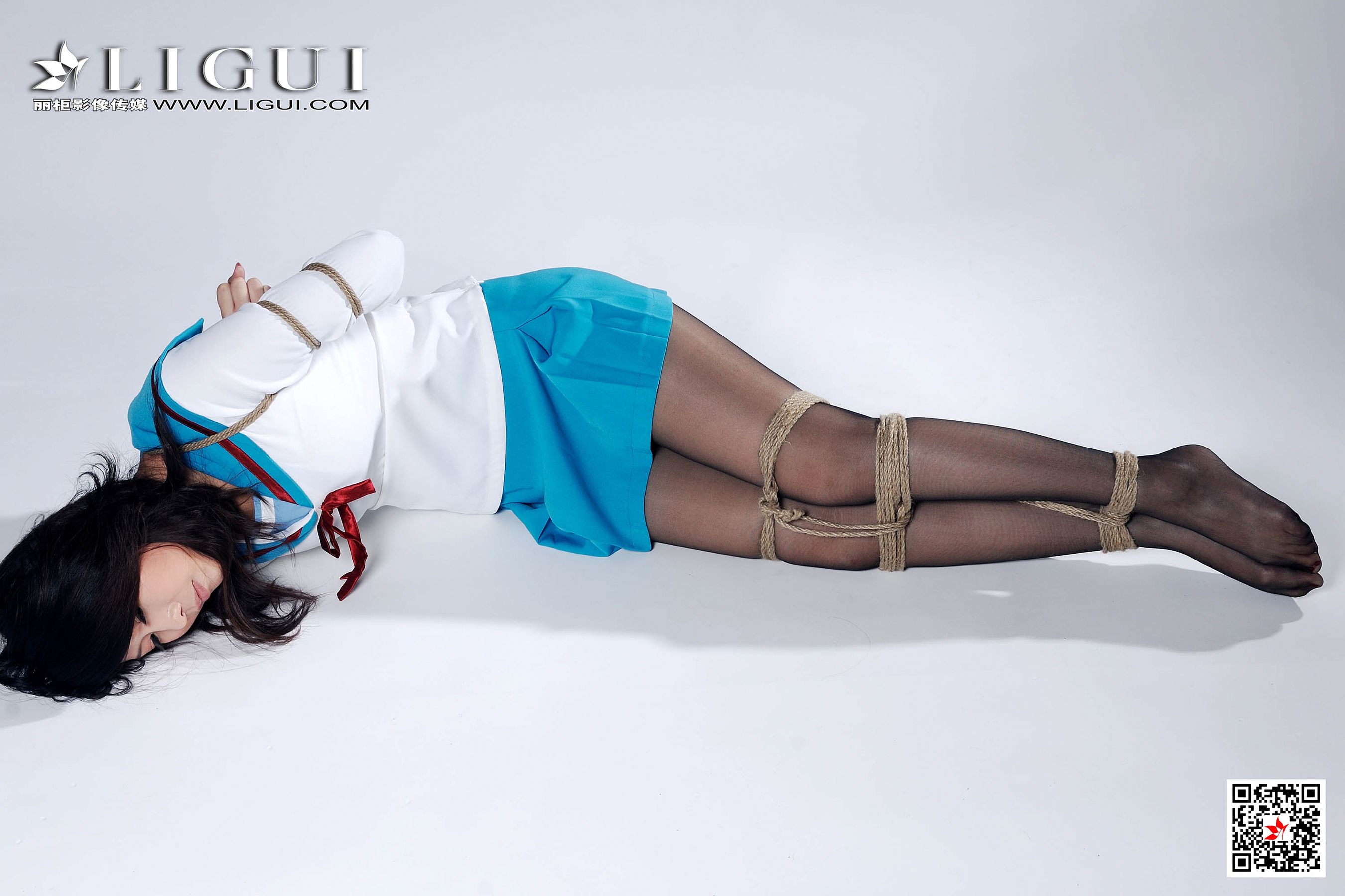 Model 幽幽《制服黑丝捆绑》 [丽柜美束Ligui] 写真第2张