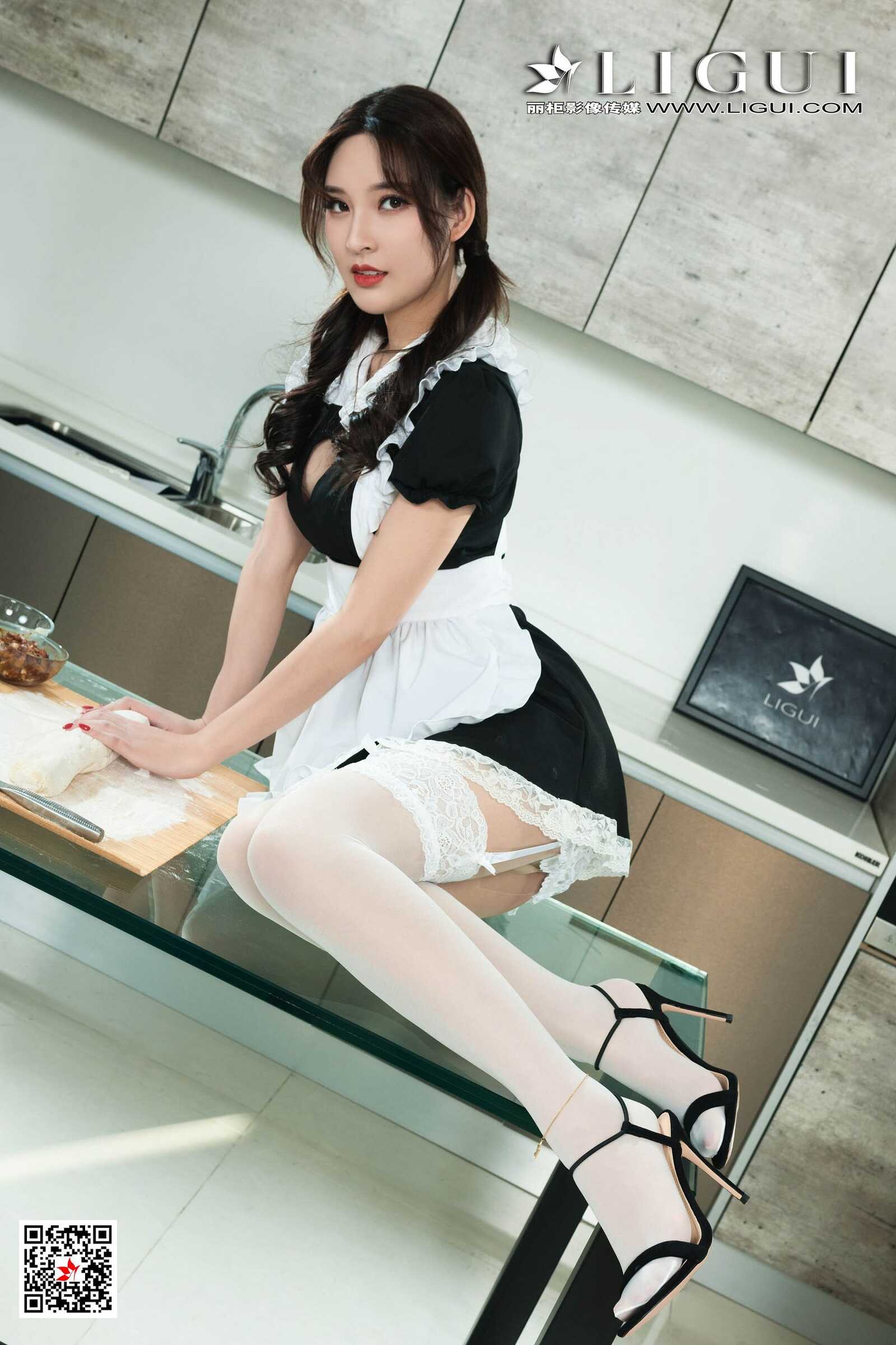 Model 雪糕《极品包子厨娘丝足》 [丽柜LIGUI] 写真第14张