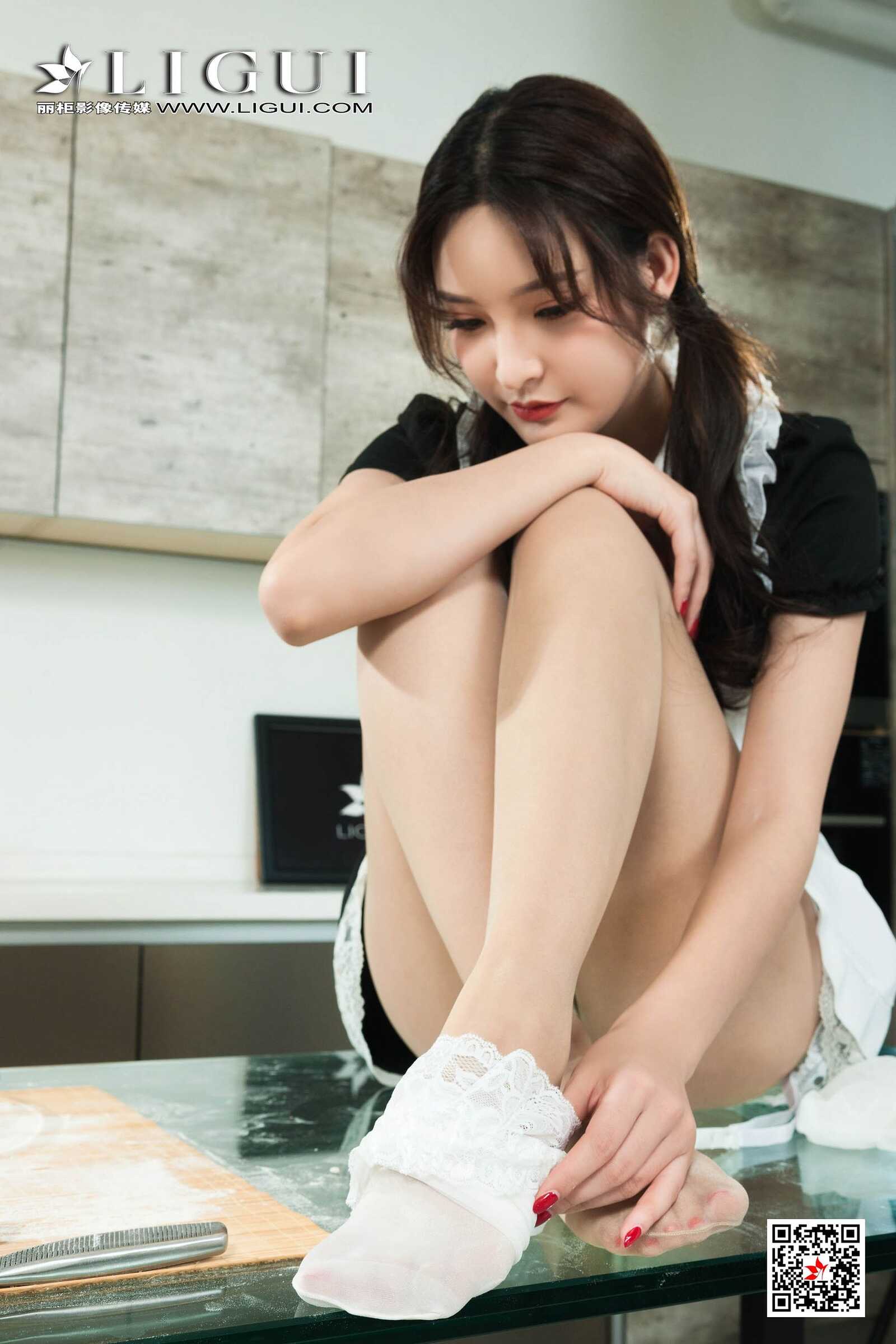 Model 雪糕《极品包子厨娘丝足》 [丽柜LIGUI] 写真第6张