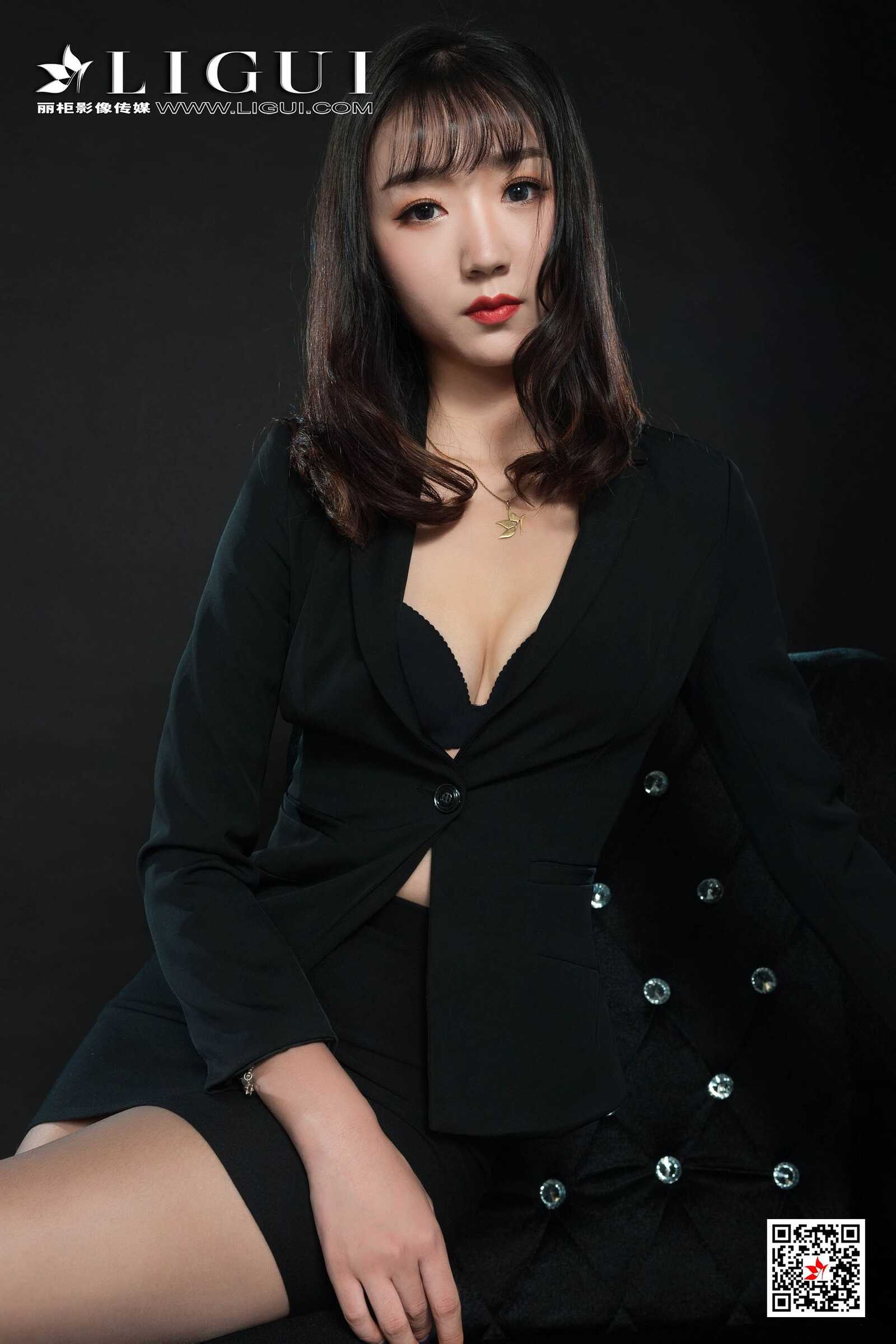 Model 小涵《肉丝高跟美腿OL》 [丽柜LIGUI] 网络丽人第13张