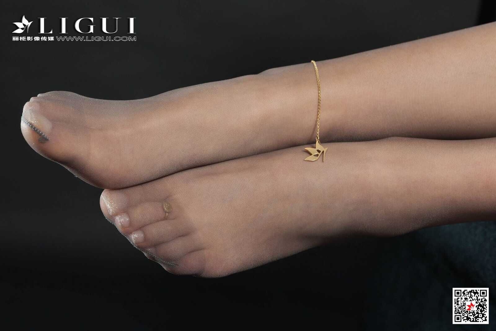 Model 小涵《肉丝高跟美腿OL》 [丽柜LIGUI] 网络丽人第3张