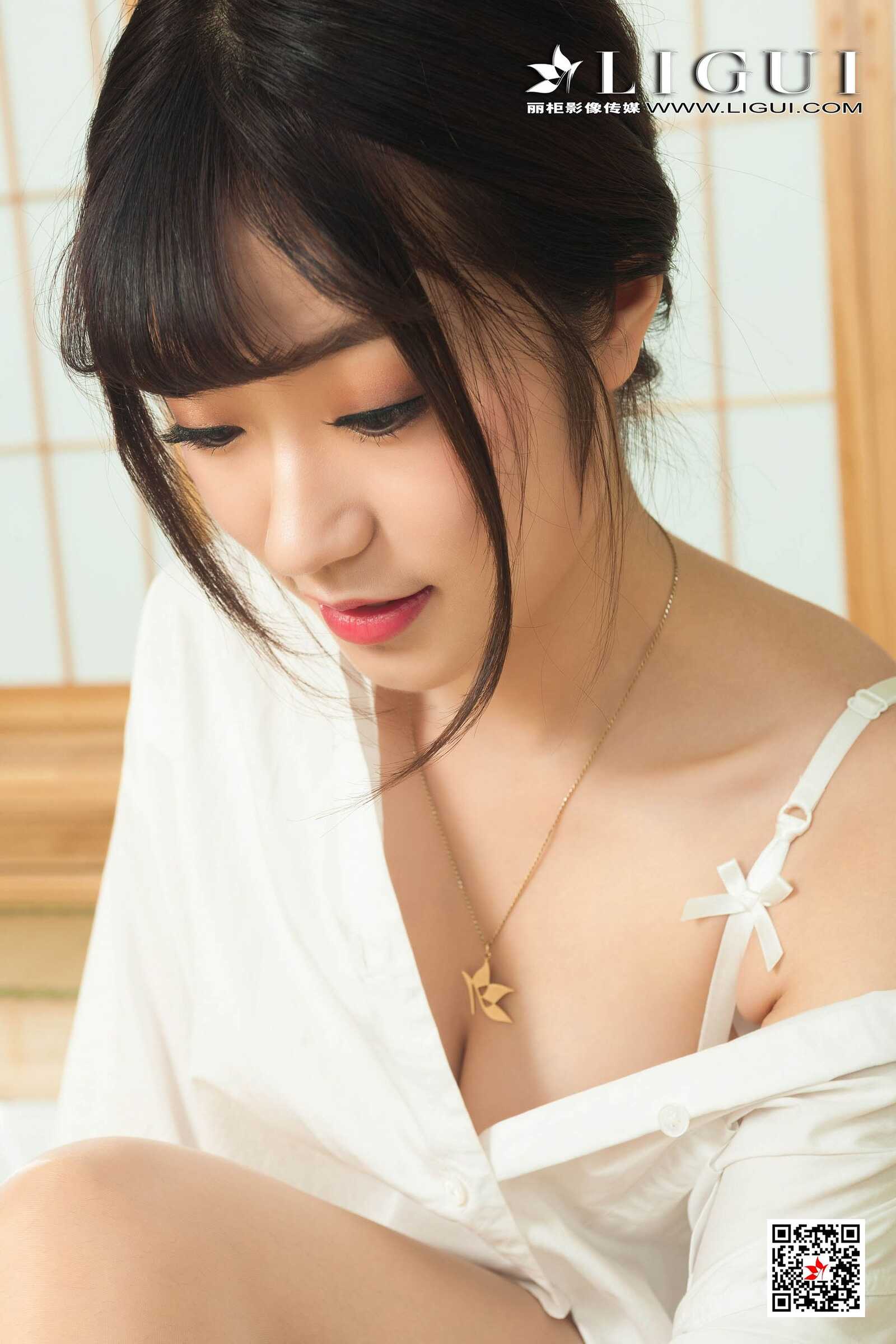 Model 安娜《浴室白衬衫丝足》 [丽柜LIGUI] 写真集第11张