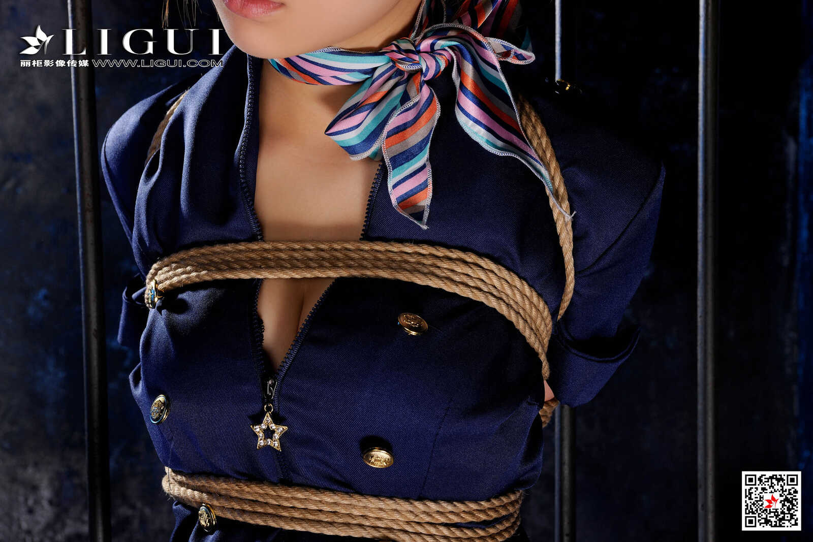 Model 桃子《黑丝空姐捆绑绳艺》 [丽柜美束Ligui第3张