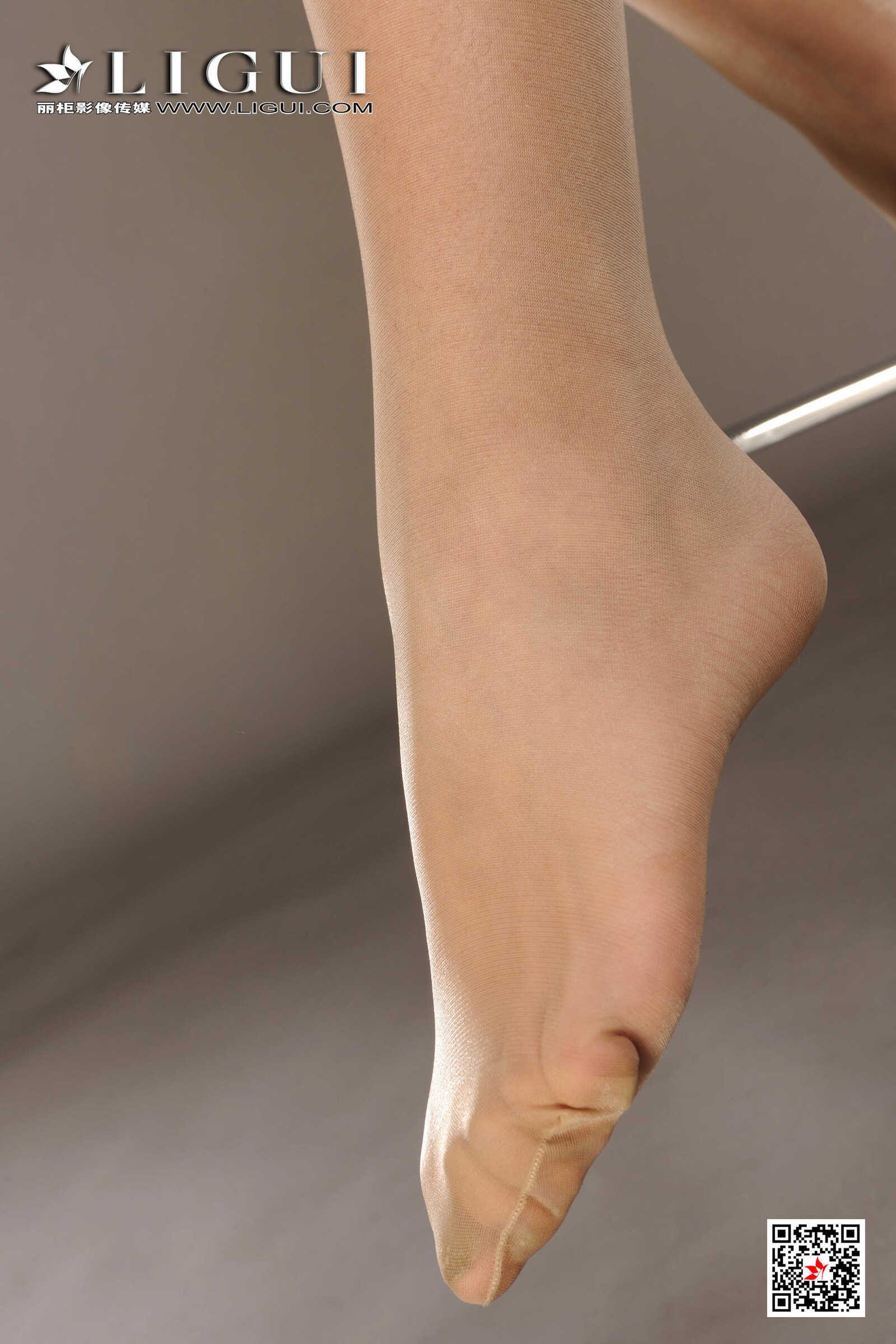 Model 王欢《白色吊带》 [丽柜Ligui] 写真集第5张