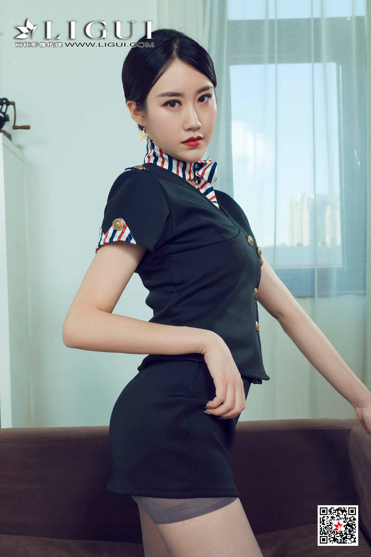 [Ligui丽柜] 2020.11.02《莲秘空姐》子晴 在线浏览第2张