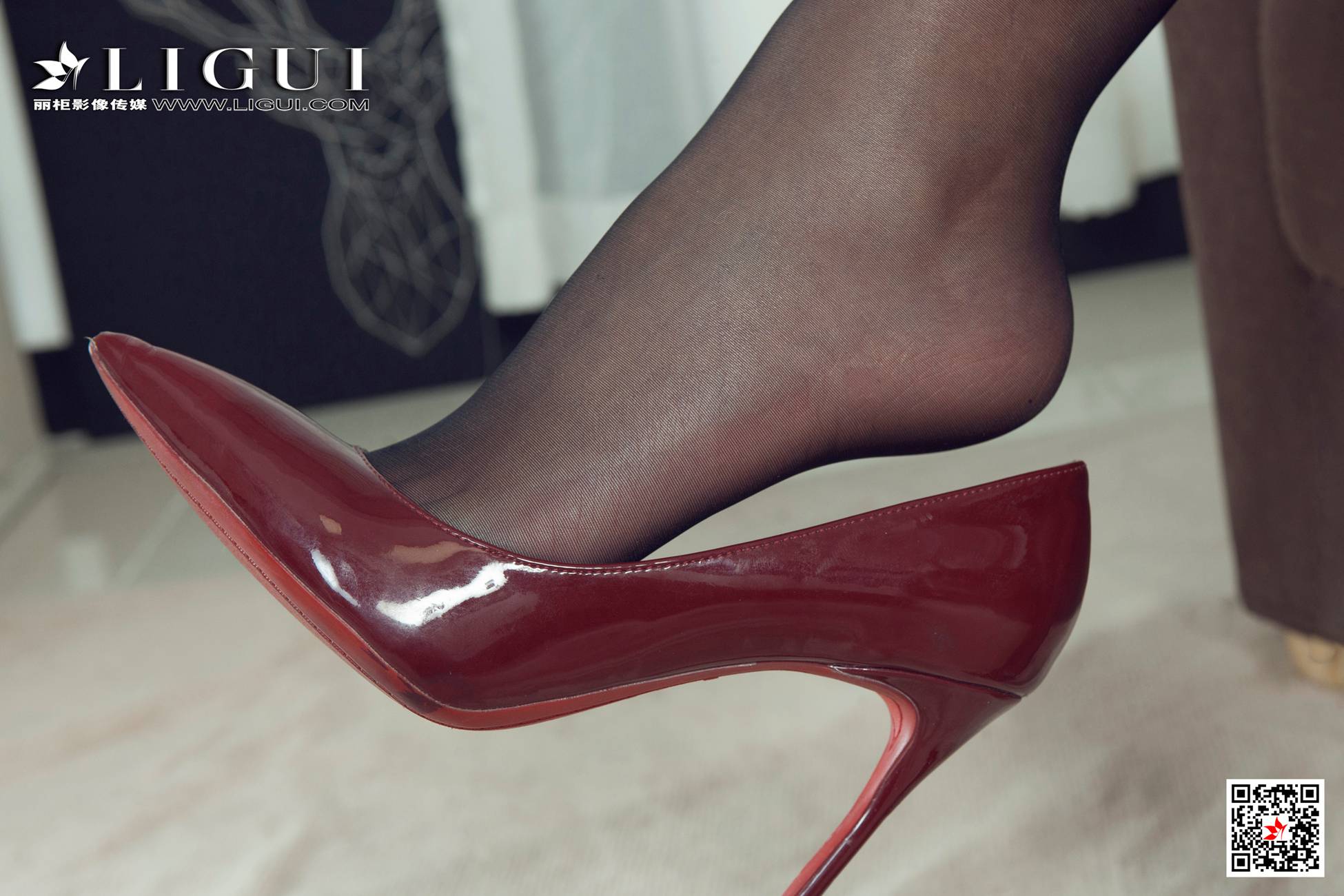 [Ligui丽柜] 2021.02.01 《职场新秀》嘤嘤 [56P]第18张