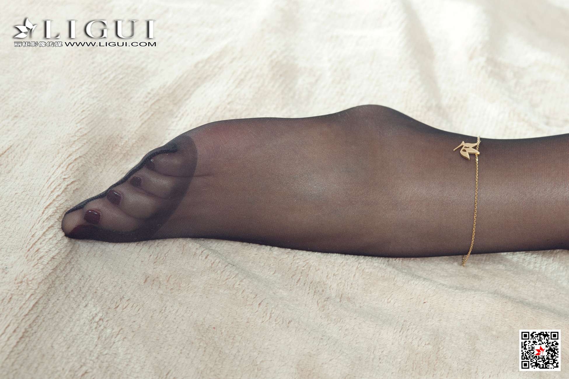 [Ligui丽柜] 2021.02.01 《职场新秀》嘤嘤 [56P]第11张