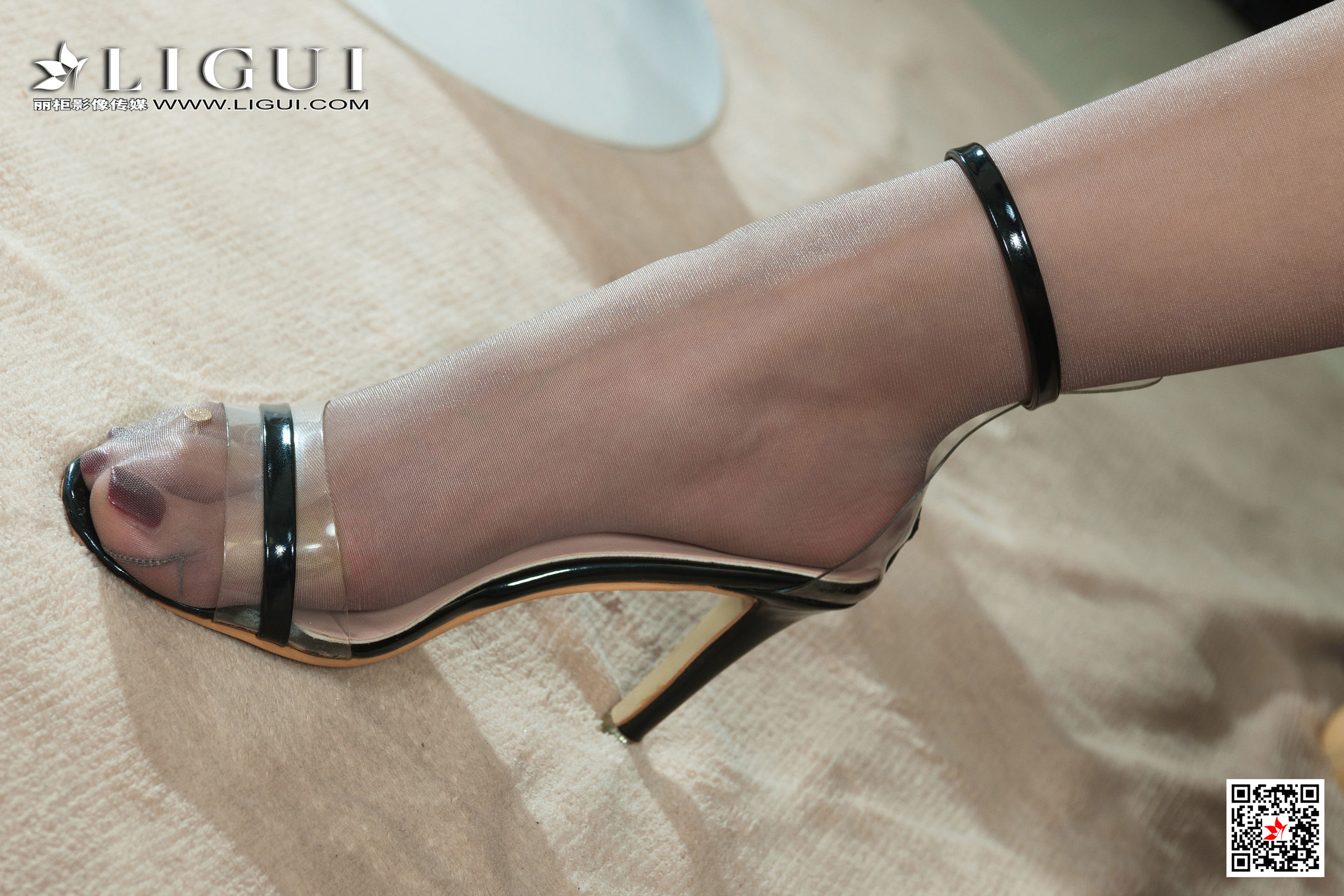 [丽柜Ligui] 寒寒 《丽柜一品》 丝足写真第6张