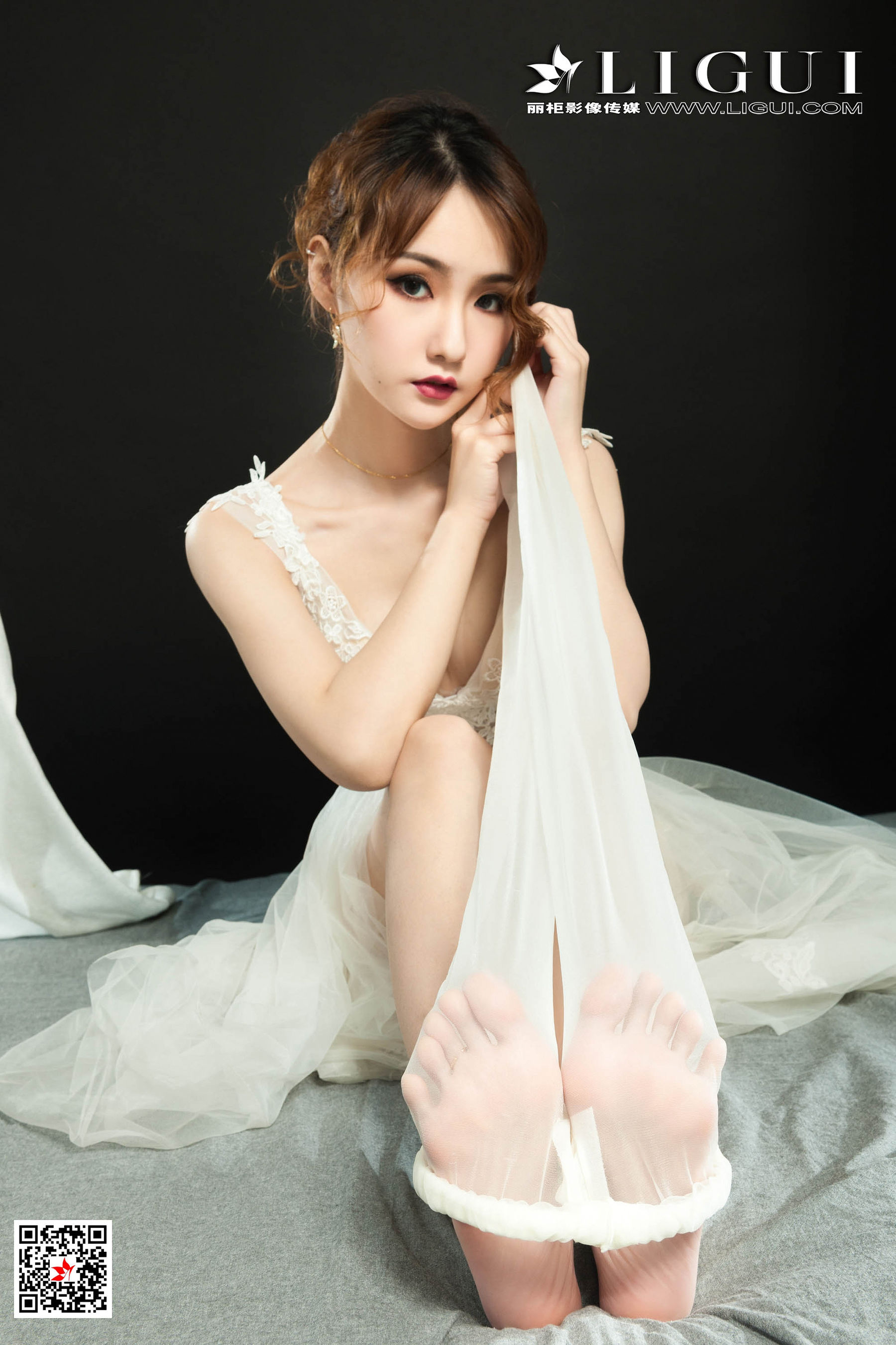 [丽柜美束Ligui] 蕊蕊 《婚纱绳艺》 写真集第24张