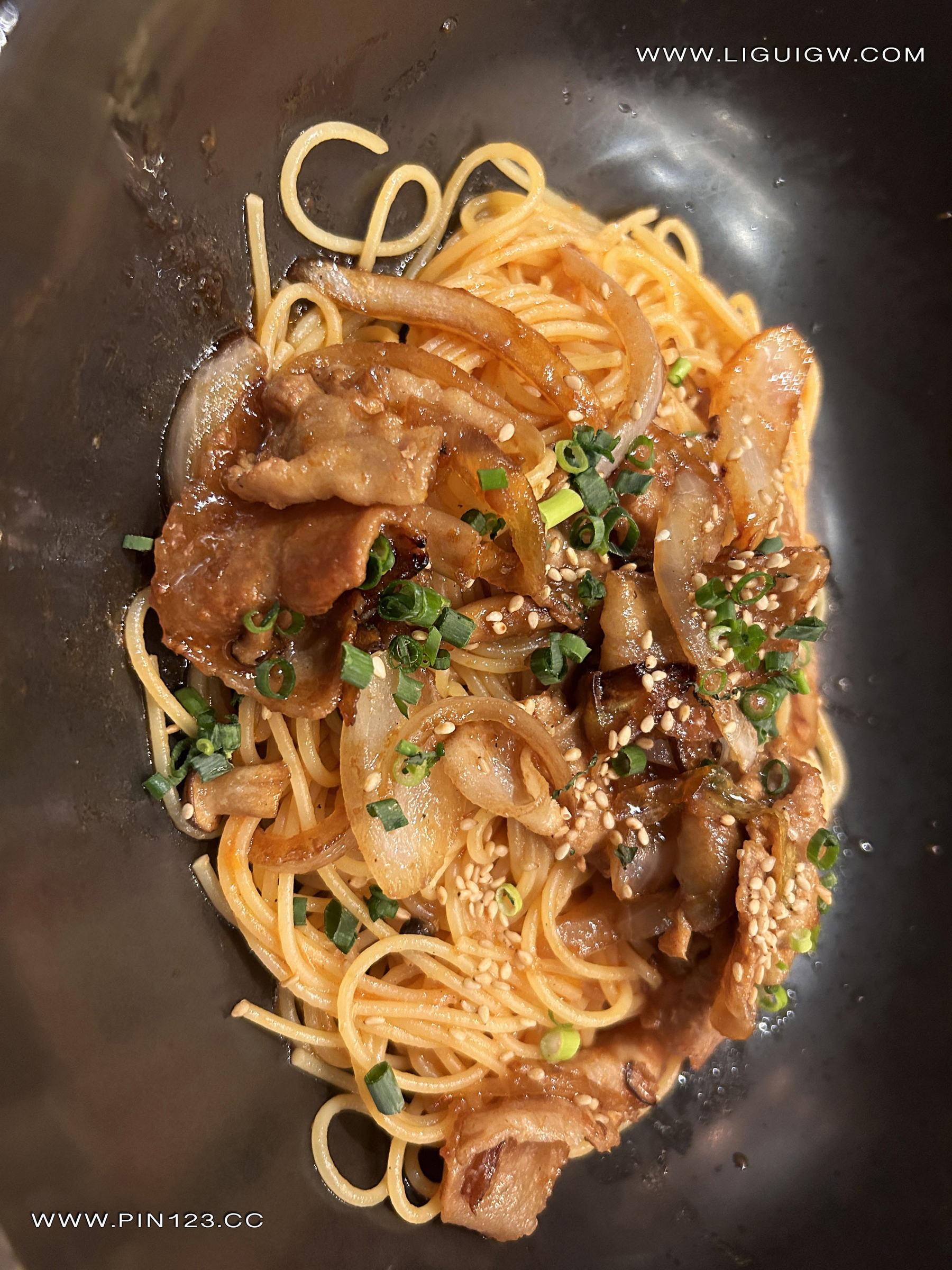 [Ligui丽柜] 2024.11.14《兔子日本旅拍花絮图片》兔子第2张