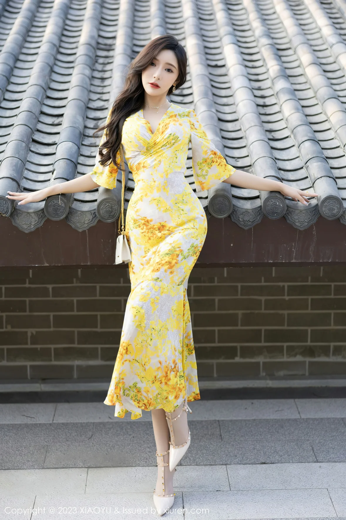  XIAOYU 语画界 Vol.1043 王馨瑶yanni 白色蕾丝内衣贵州旅拍 [91P]第2张