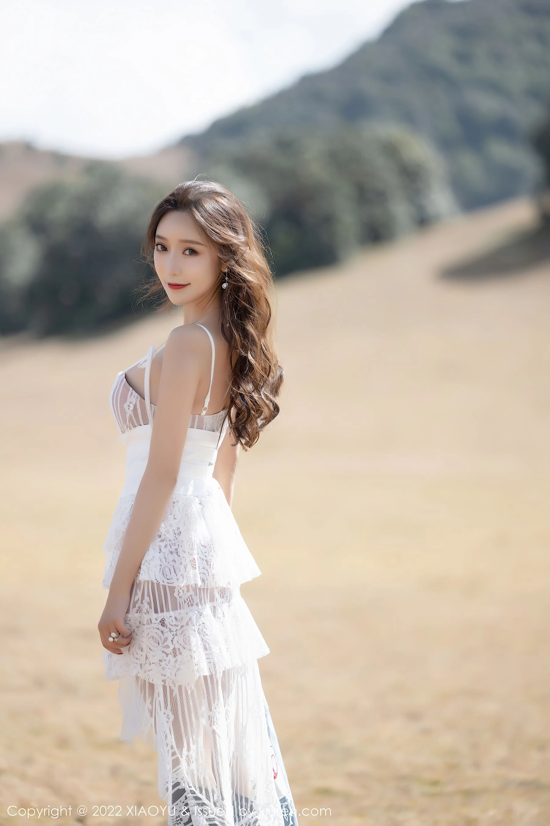  语画界 VOL.754 王馨瑶yanni 云南旅拍蕾丝写真第20张
