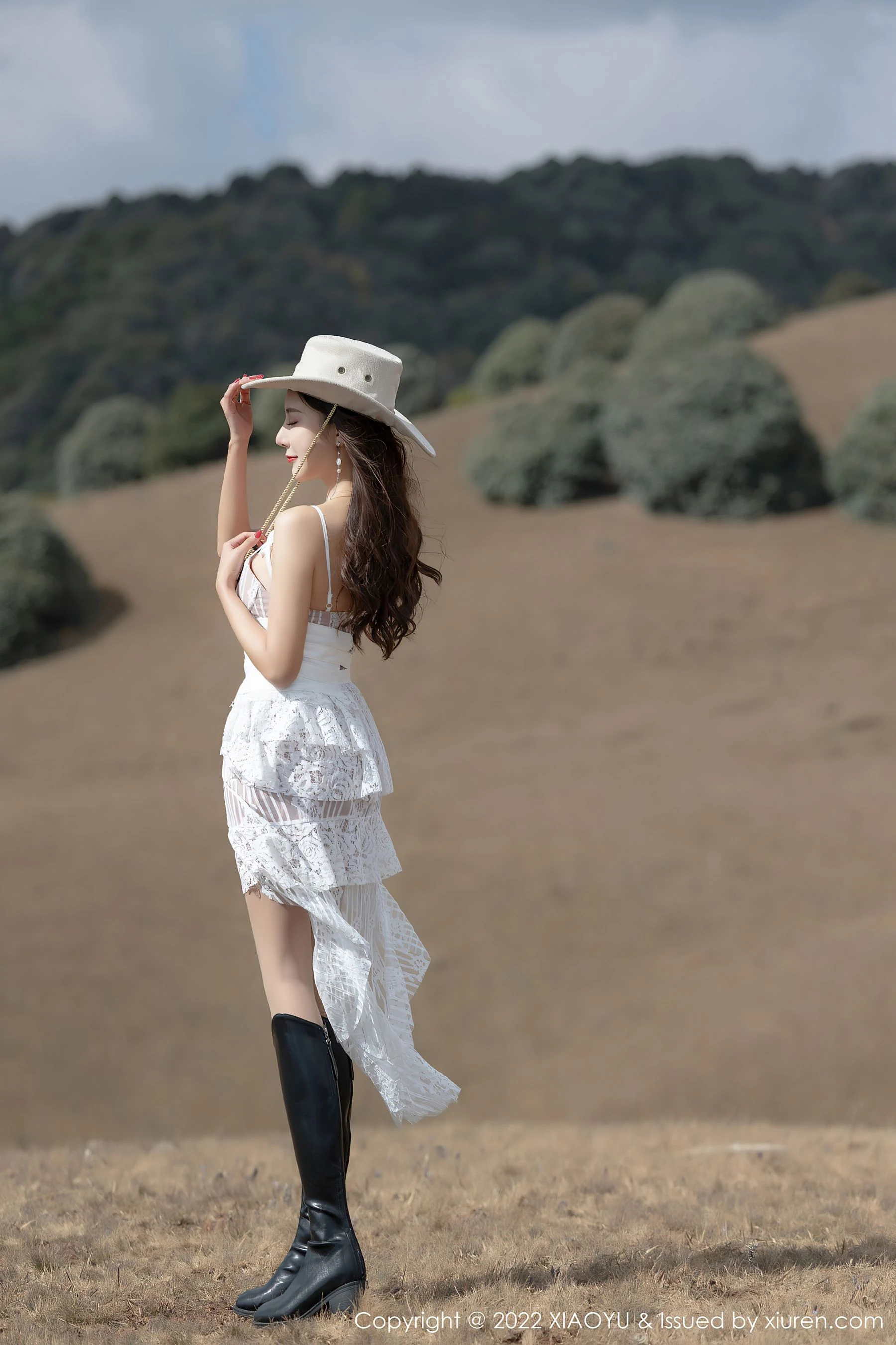  语画界 VOL.754 王馨瑶yanni 云南旅拍蕾丝写真第19张