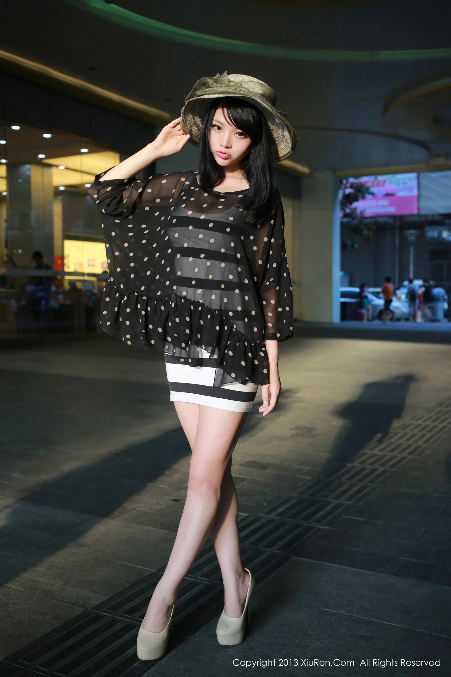 网络红人AngelaLee李玲(歪歪)作品全集 秀人网 No.038第27张