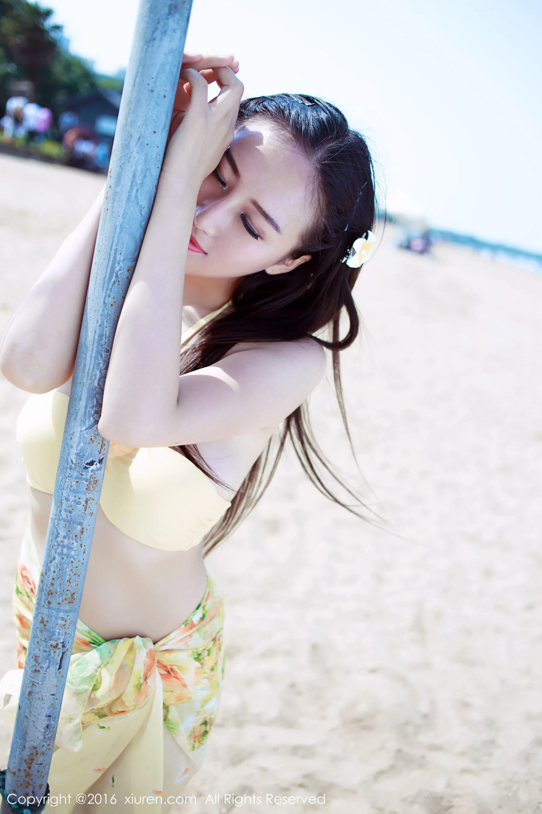  童颜巨乳妹子@月音瞳 秀人网 No.563第4张