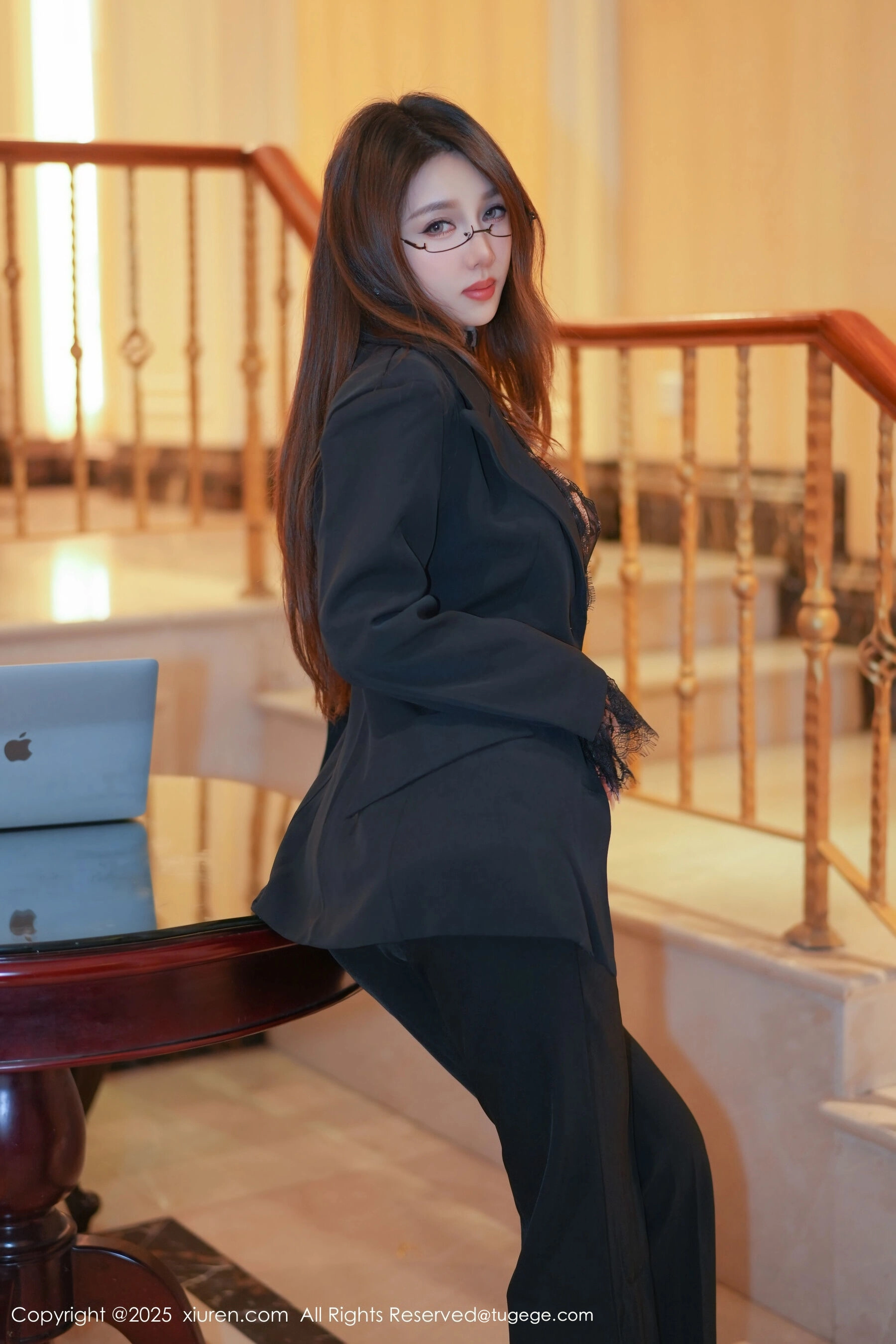  秀人网 Twins 夭夭 Vol.11007 [82P]第1张