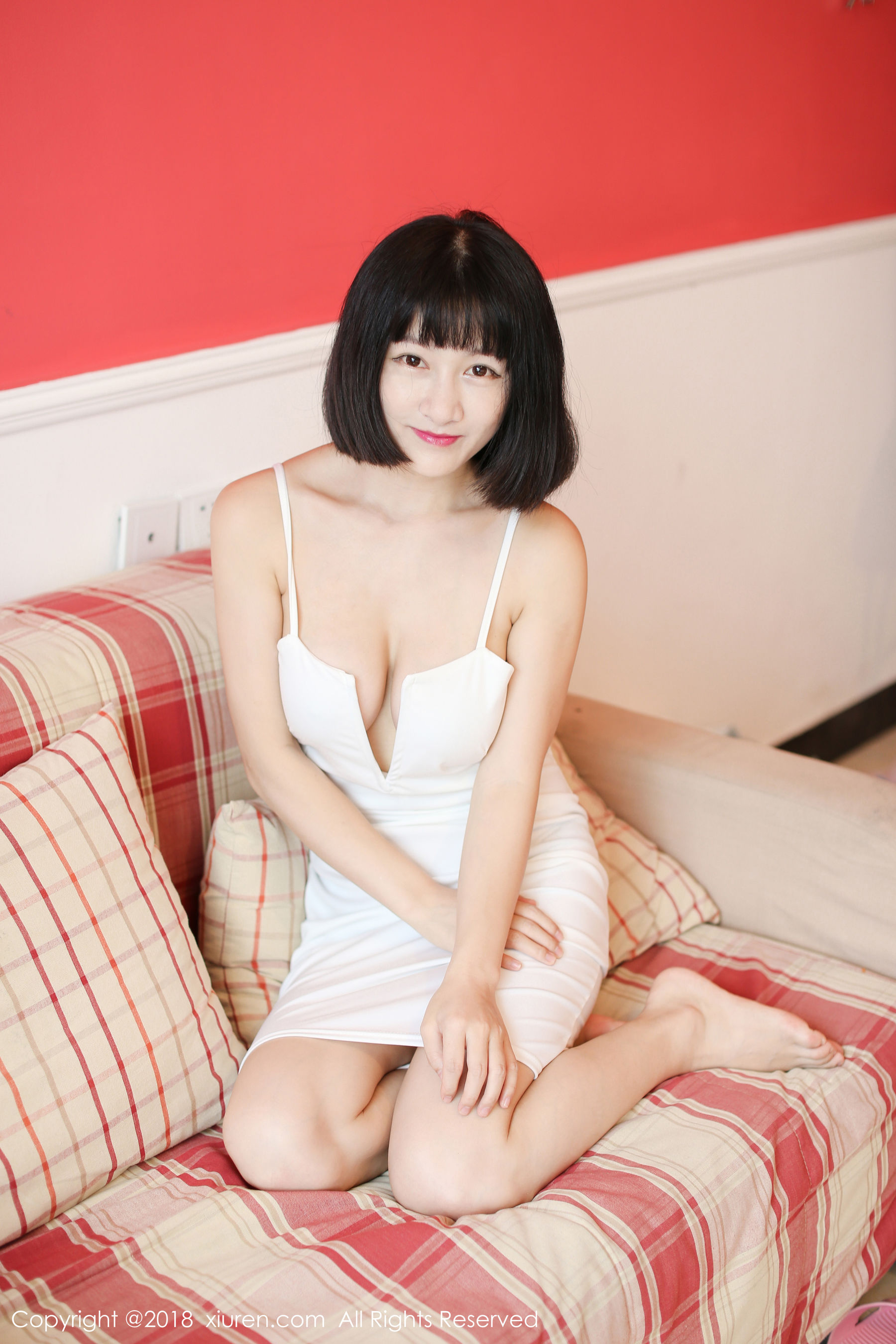  模特小探戈《美胸内衣+性感吊带裙》 XiuRen 秀人网 No.1012第6张