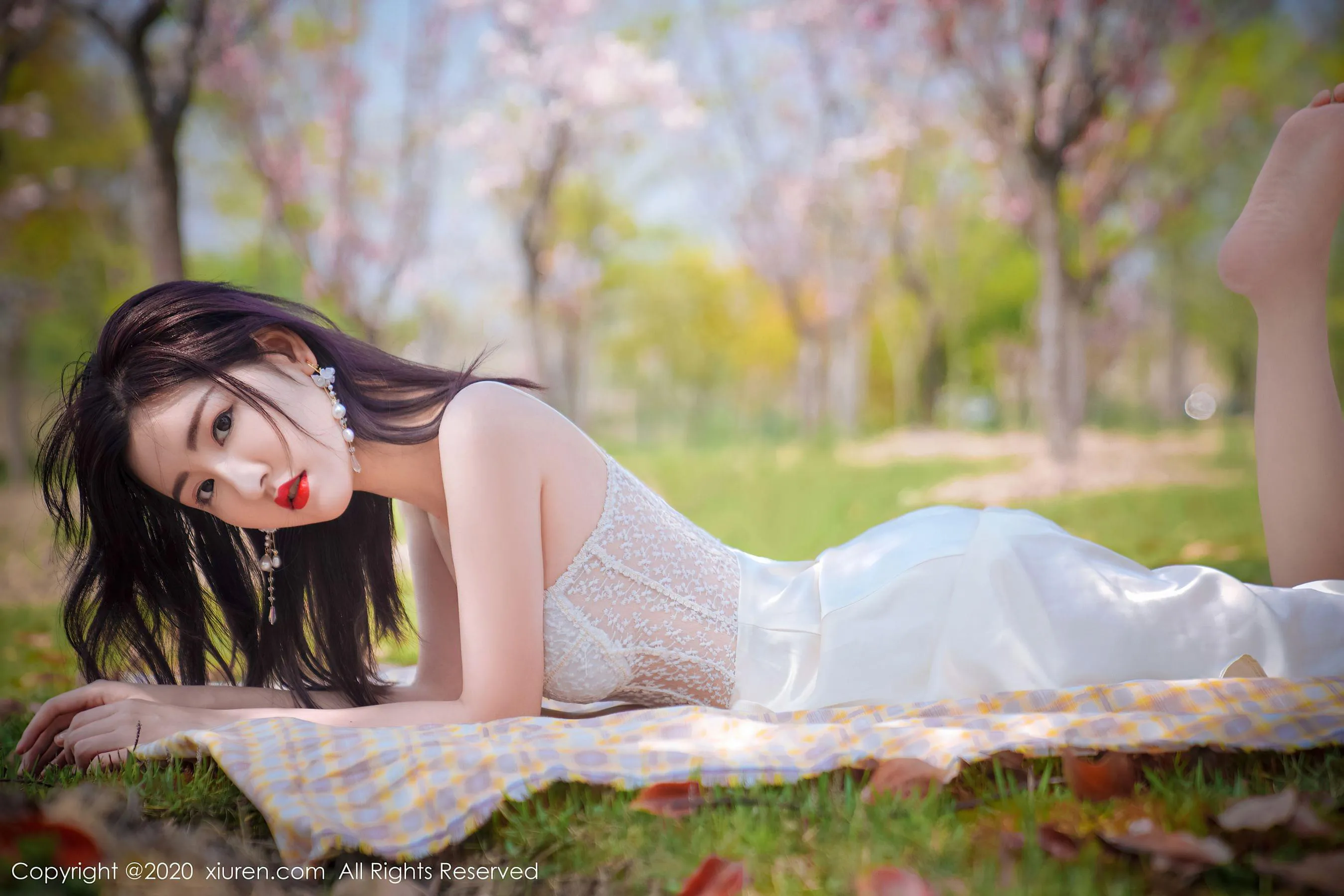  秀人XIUREN No.2297 沈梦瑶第2张